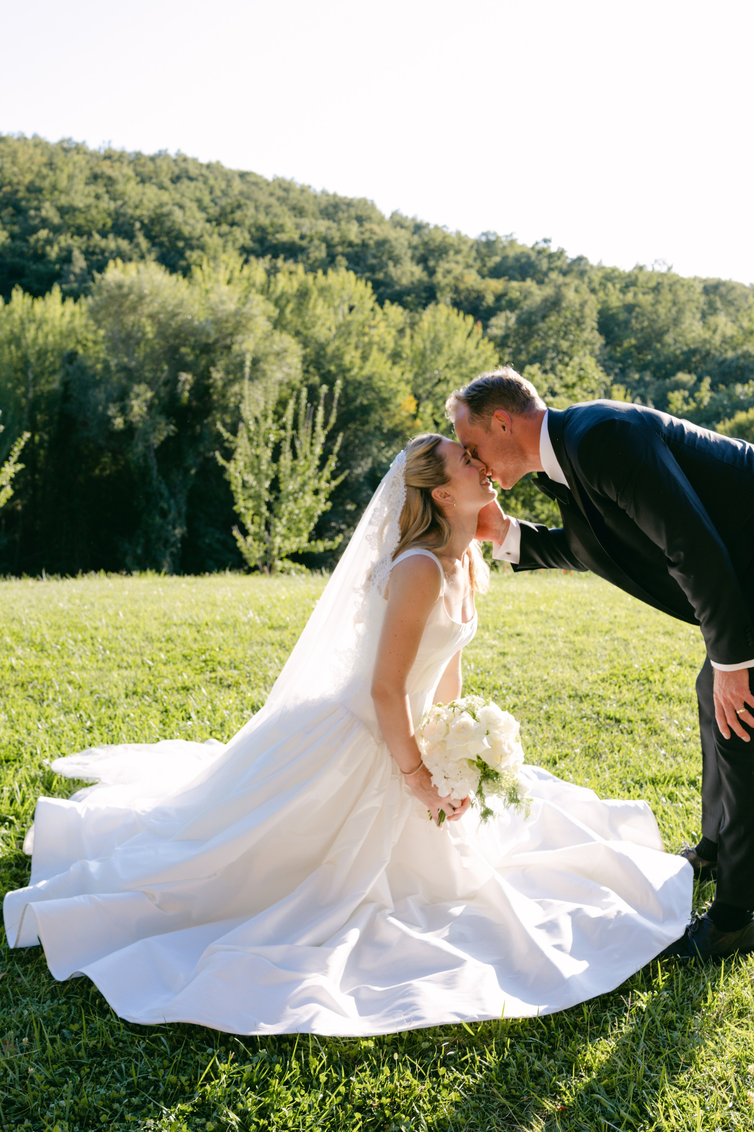 Bryar and Hayden. Sara Luca | Digital+Film wedding Photographer | Italy and Europe