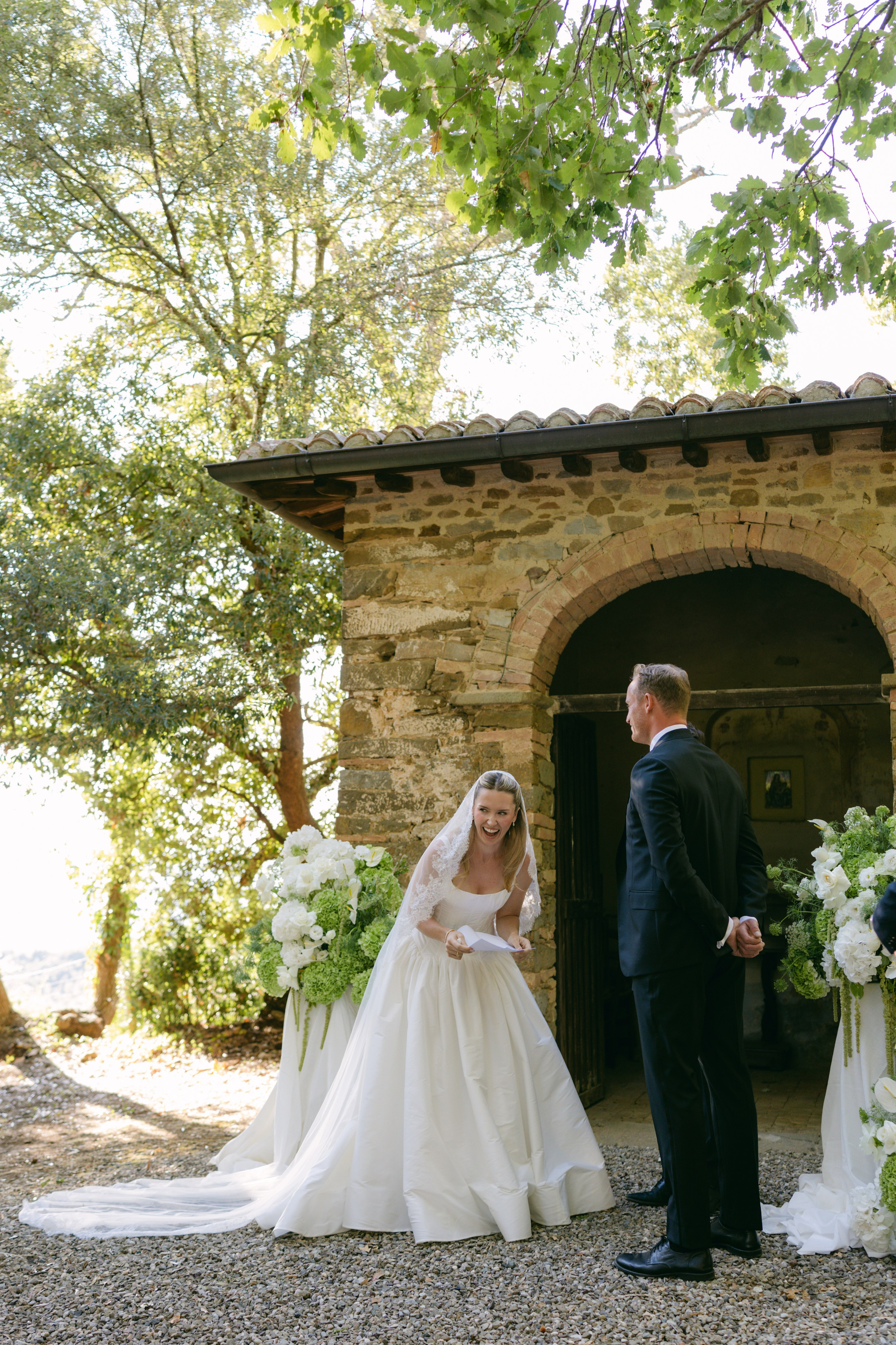 Bryar and Hayden. Sara Luca | Digital+Film wedding Photographer | Italy and Europe