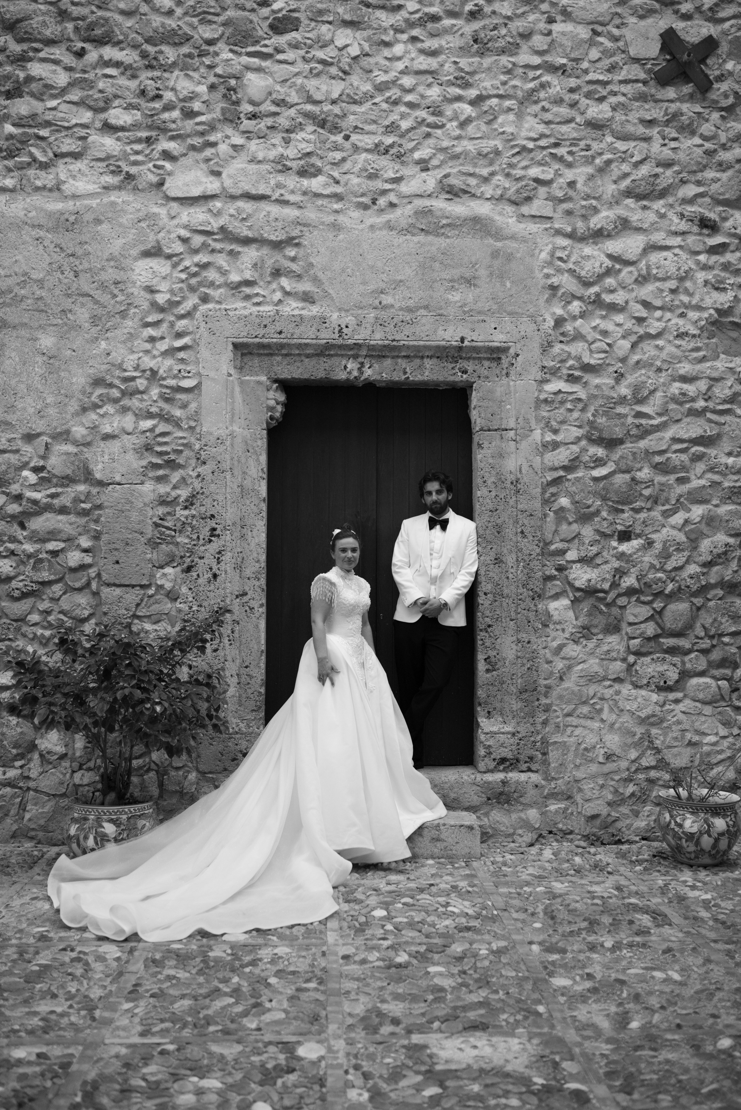 Wedding in Italy, sicily at castello lanza di banciforte on 35mm film and digital