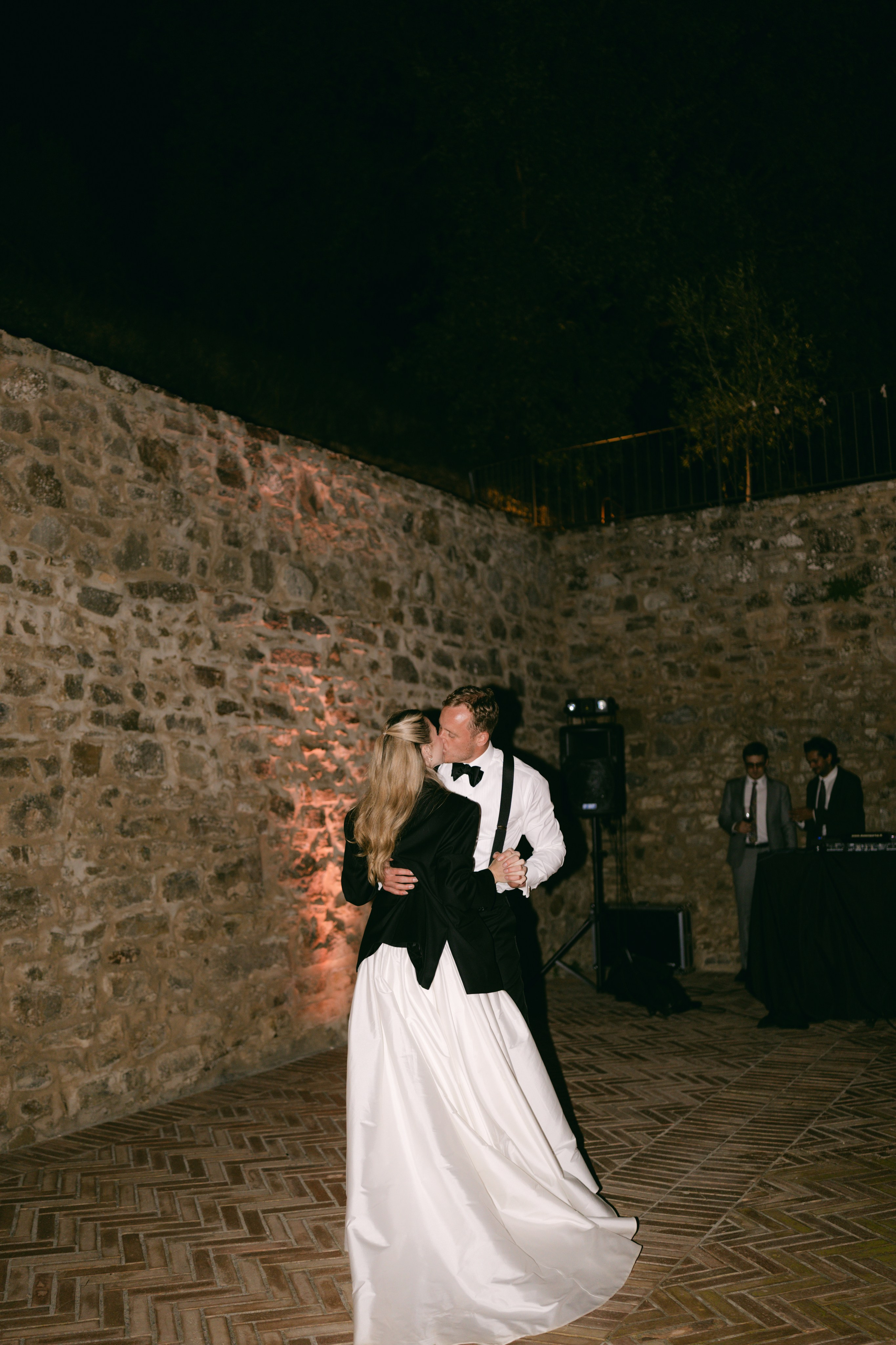 Bryar and Hayden. Sara Luca | Digital+Film wedding Photographer | Italy and Europe
