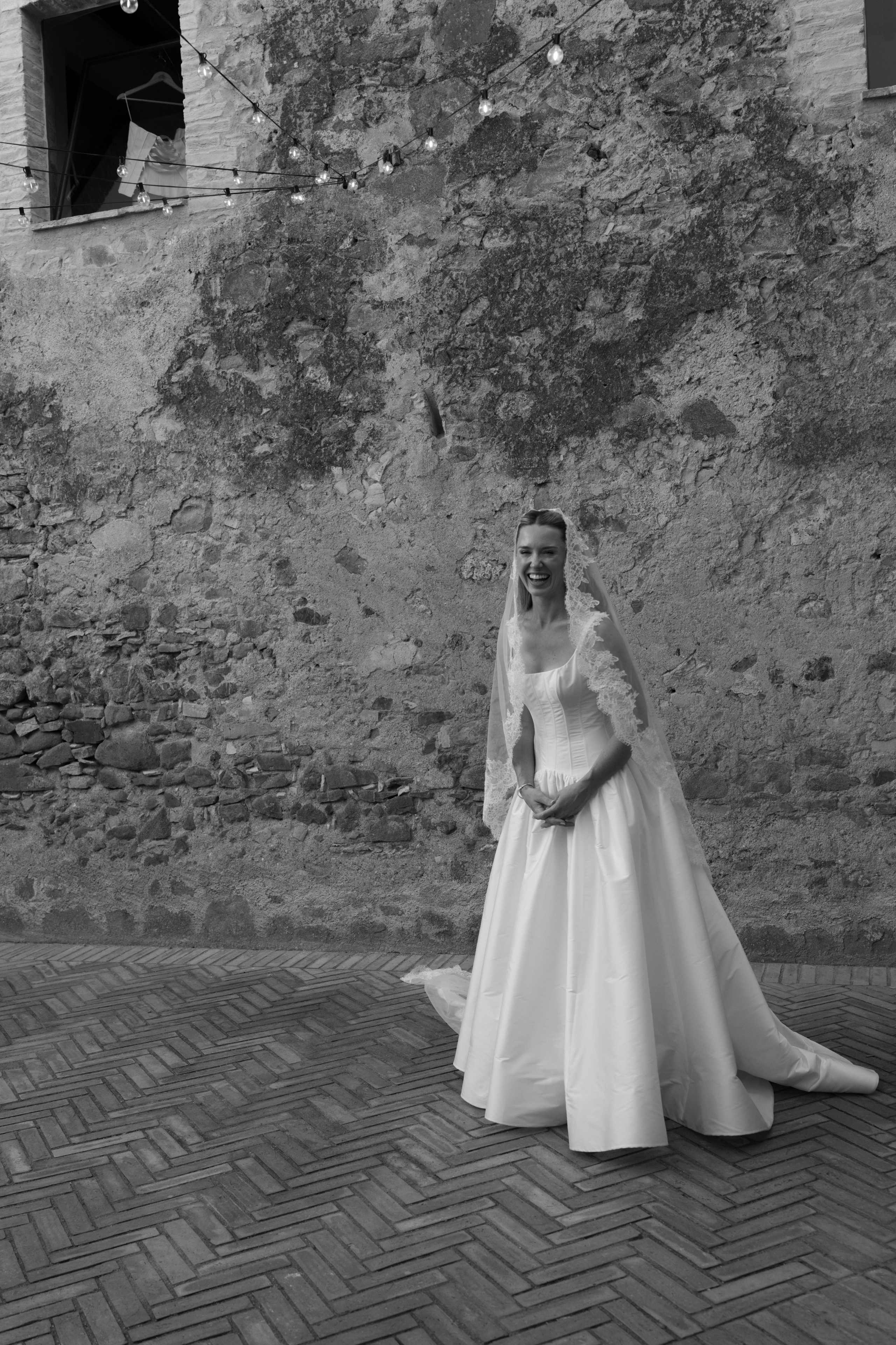 Bryar and Hayden. Sara Luca | Digital+Film wedding Photographer | Italy and Europe