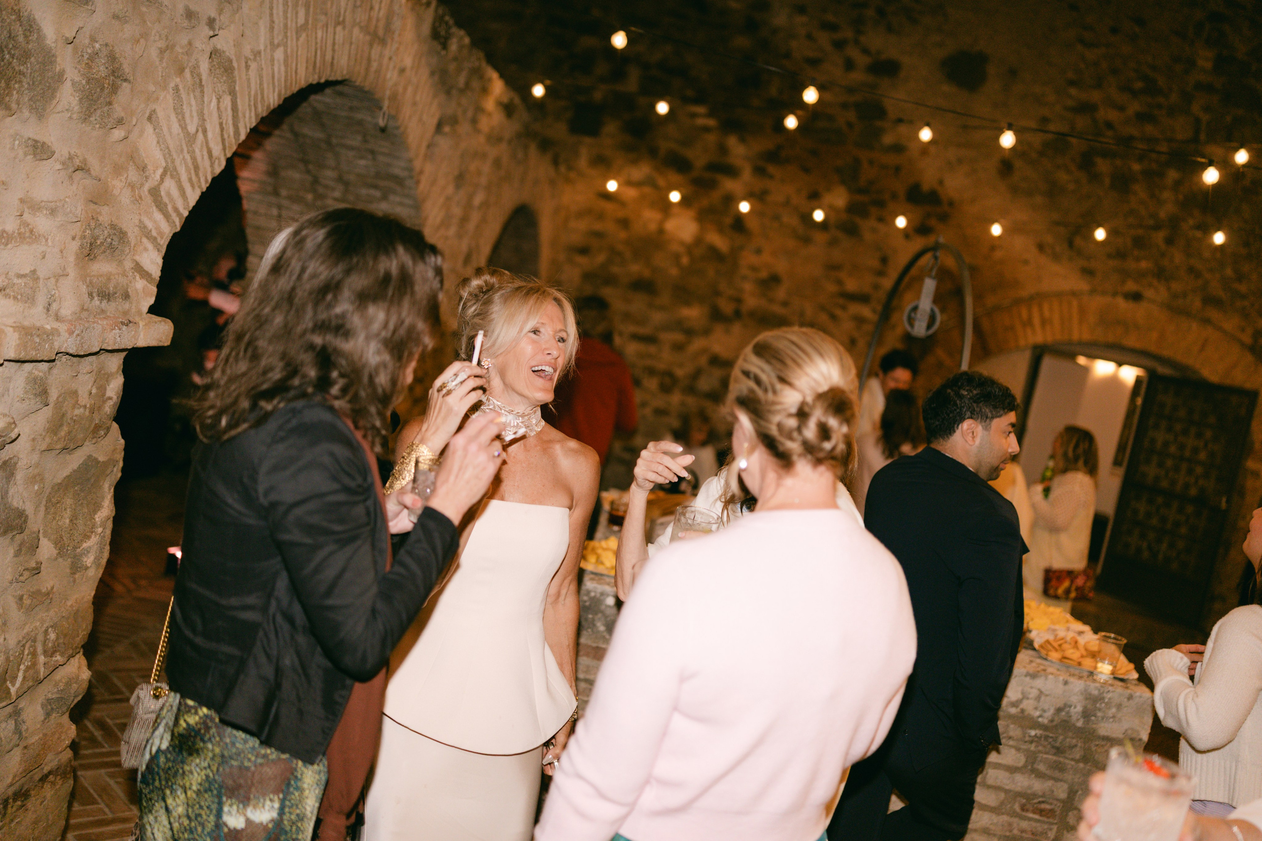 Bryar and Hayden. Sara Luca | Digital+Film wedding Photographer | Italy and Europe