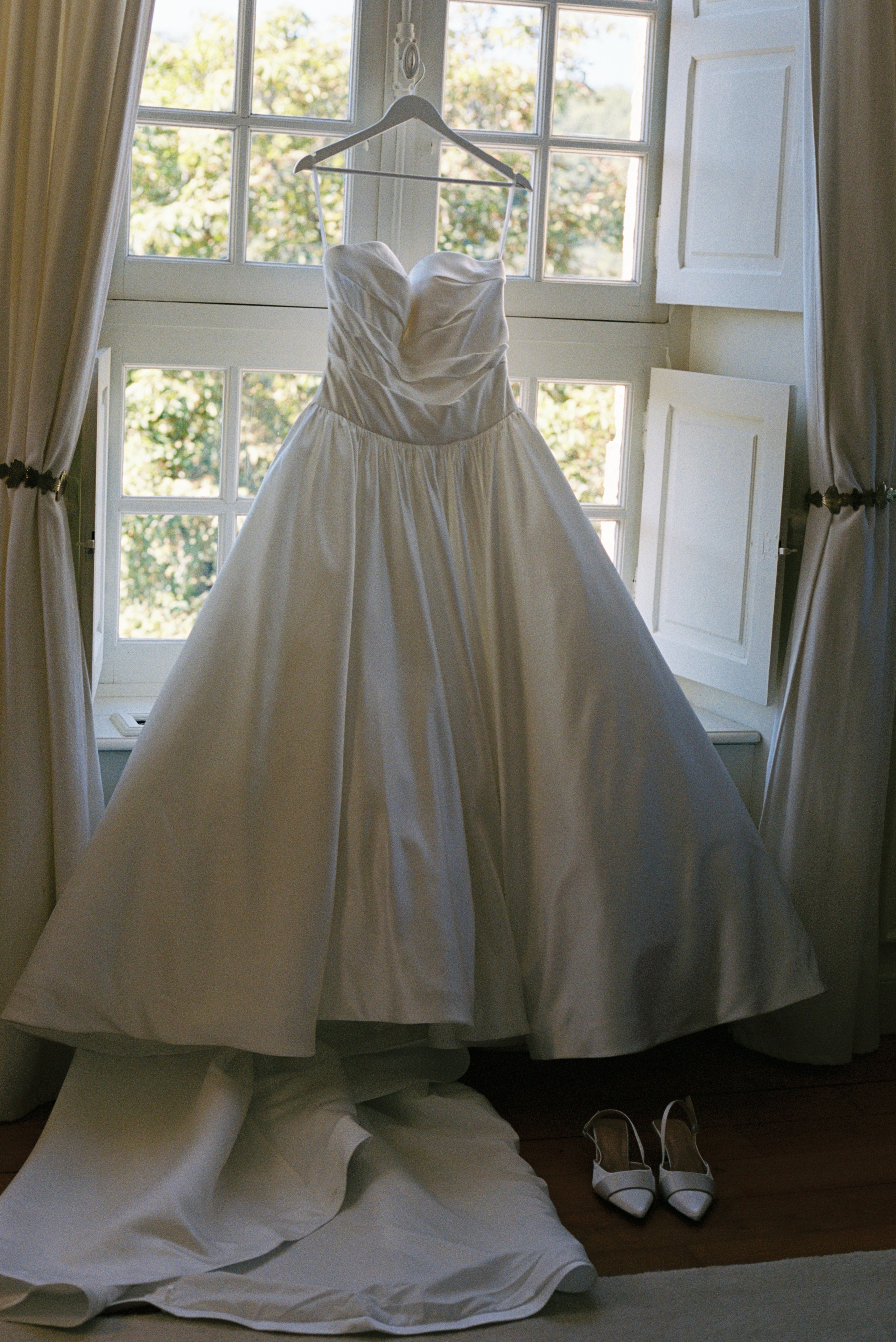 Sara Luca | Digital+Film wedding Photographer | Italy and Europe