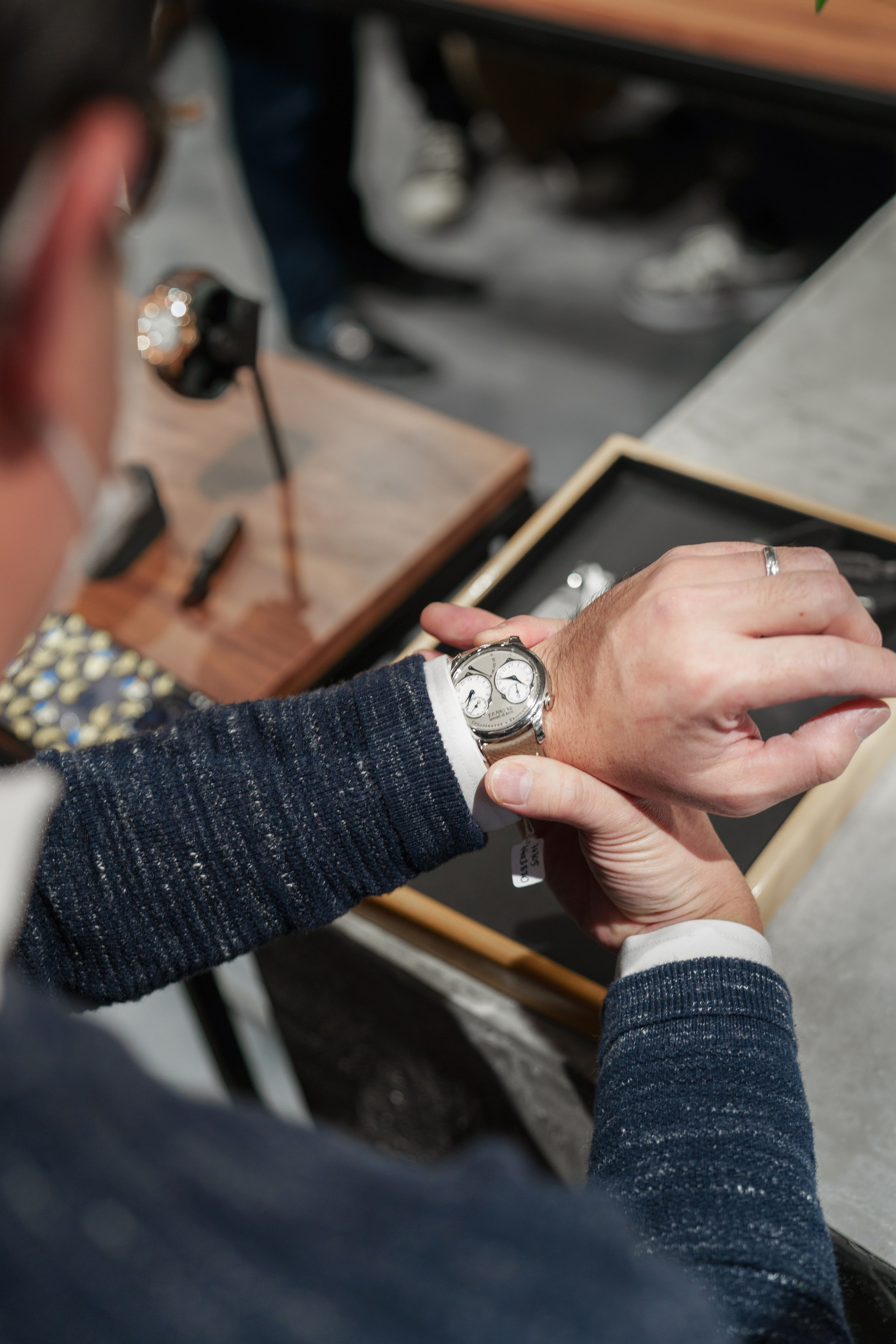 WATCHBOX. ФОТОГРАФ В ГОНКОНГЕ (СВАДЬБЫ, FASHION, СЕМЕЙНЫЕ, МЕРОПРИЯТИЯ, ФОТОПРОГУЛКИ)