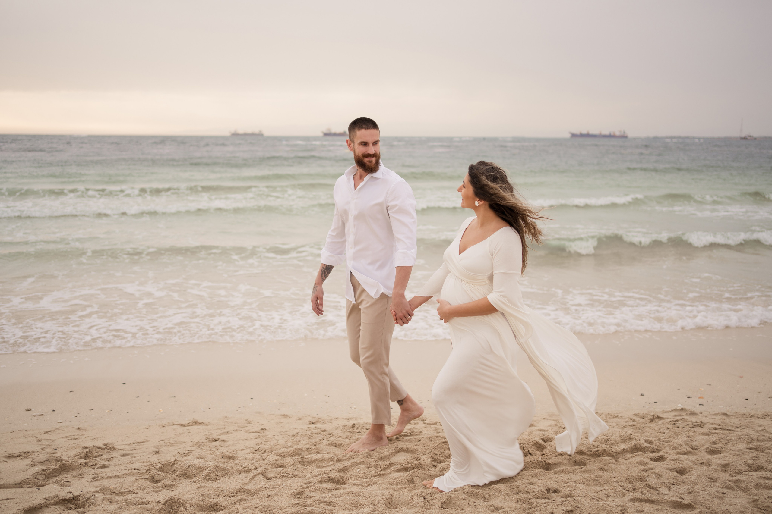 Wind, sand and new beginnings. Angela Iakovleva — Family Photographer in Dubai