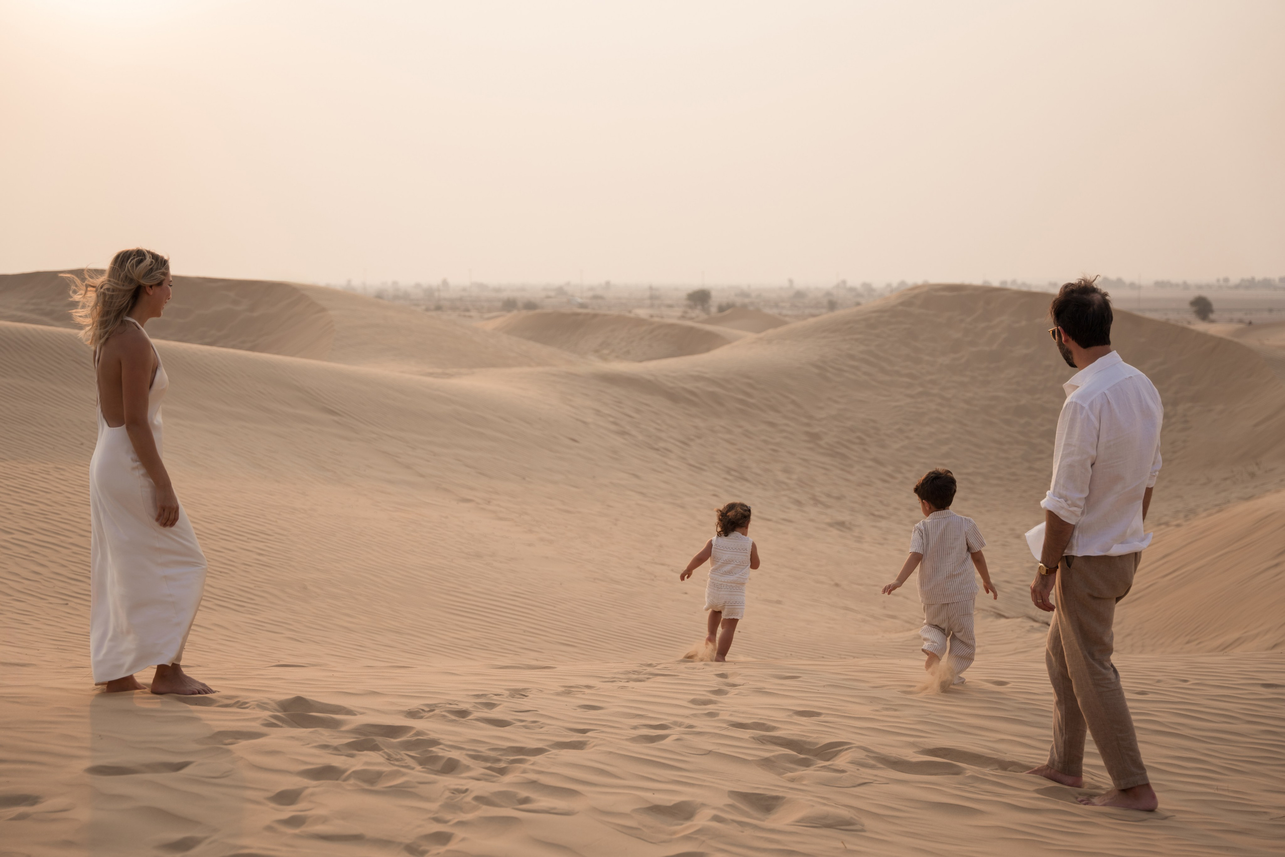 Sun, sand & family. Angela Iakovleva — Family Photographer in Dubai