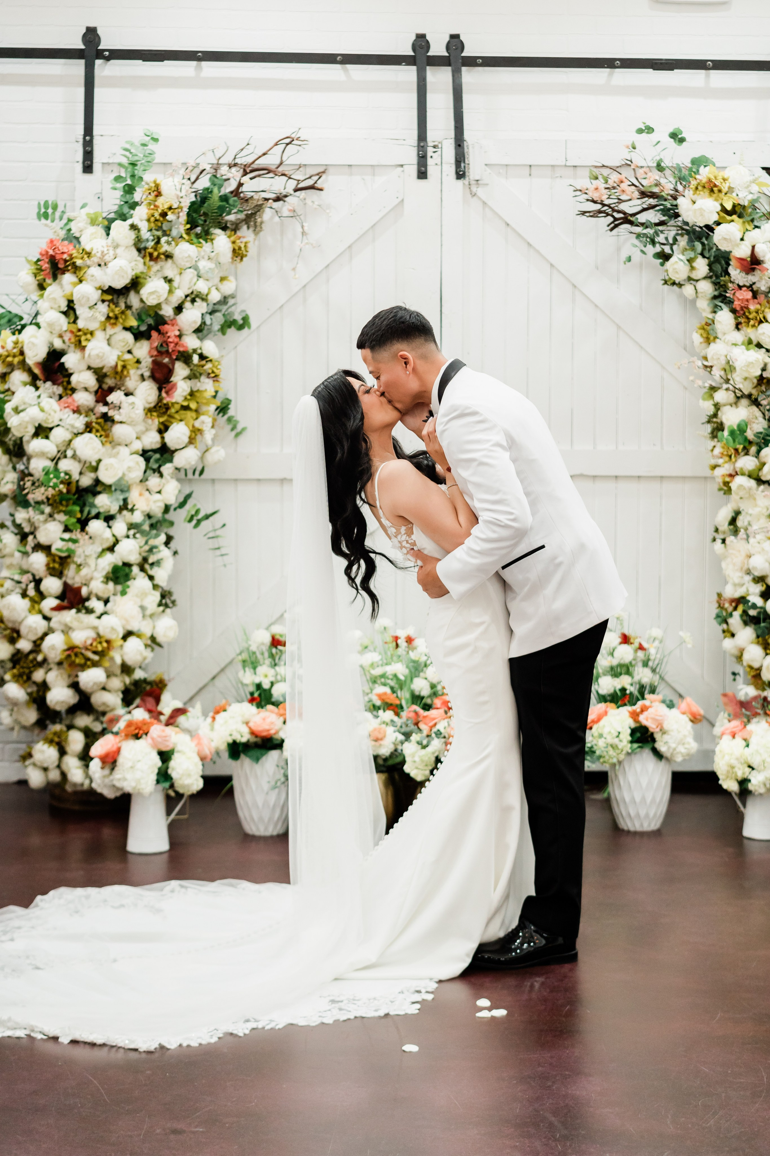 Janelle & Chris. Babich_weddings