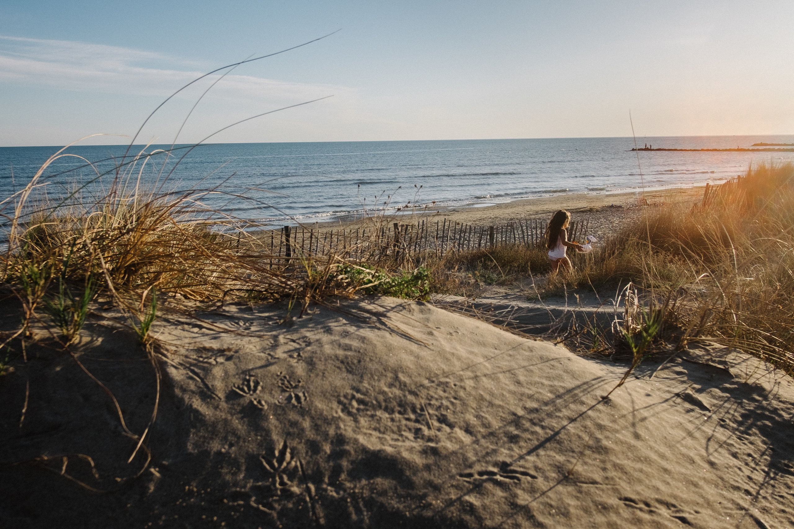 Sand and sea. Portrait and reportage photographer