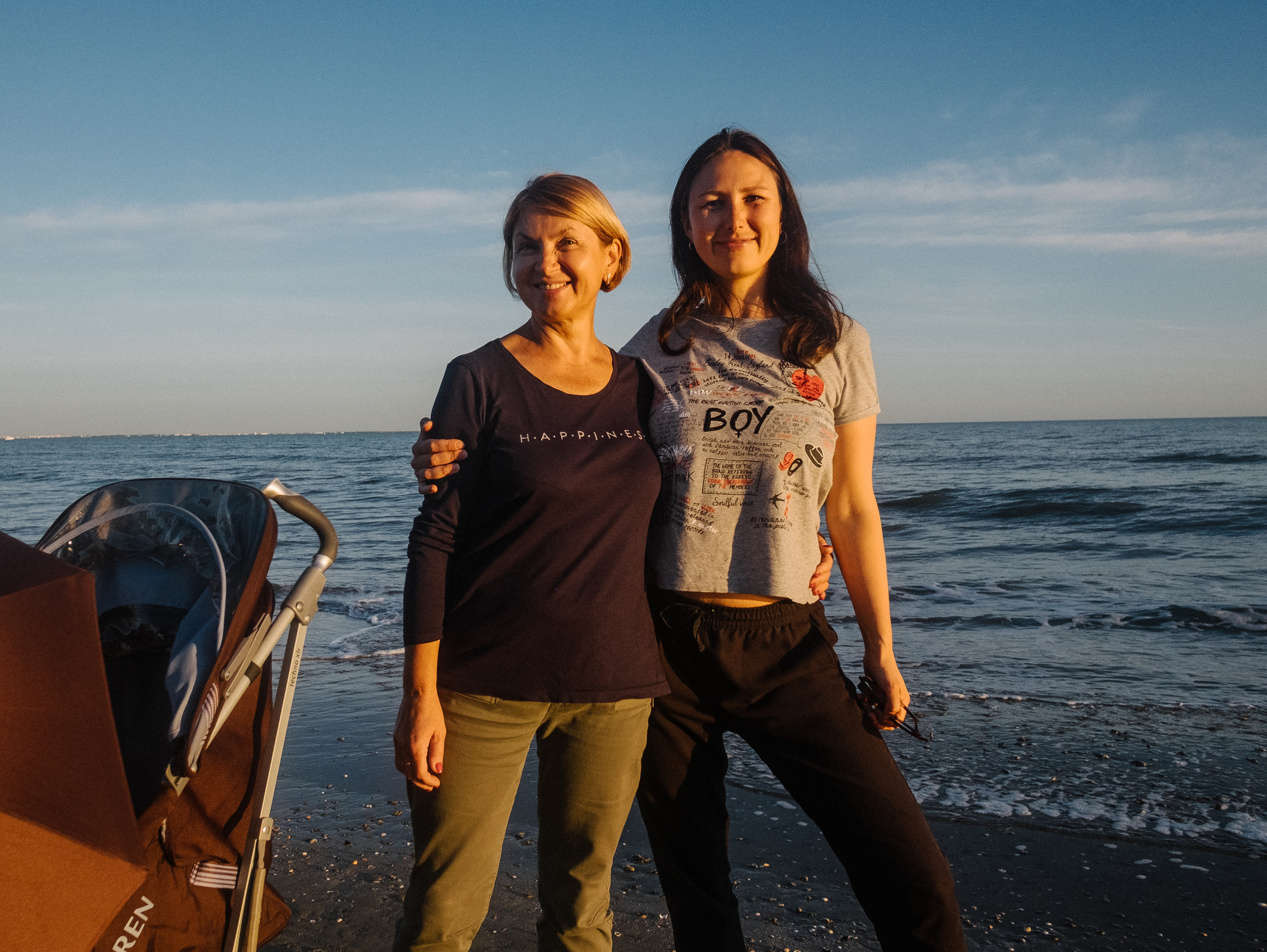 Sand and sea. Portrait and reportage photographer