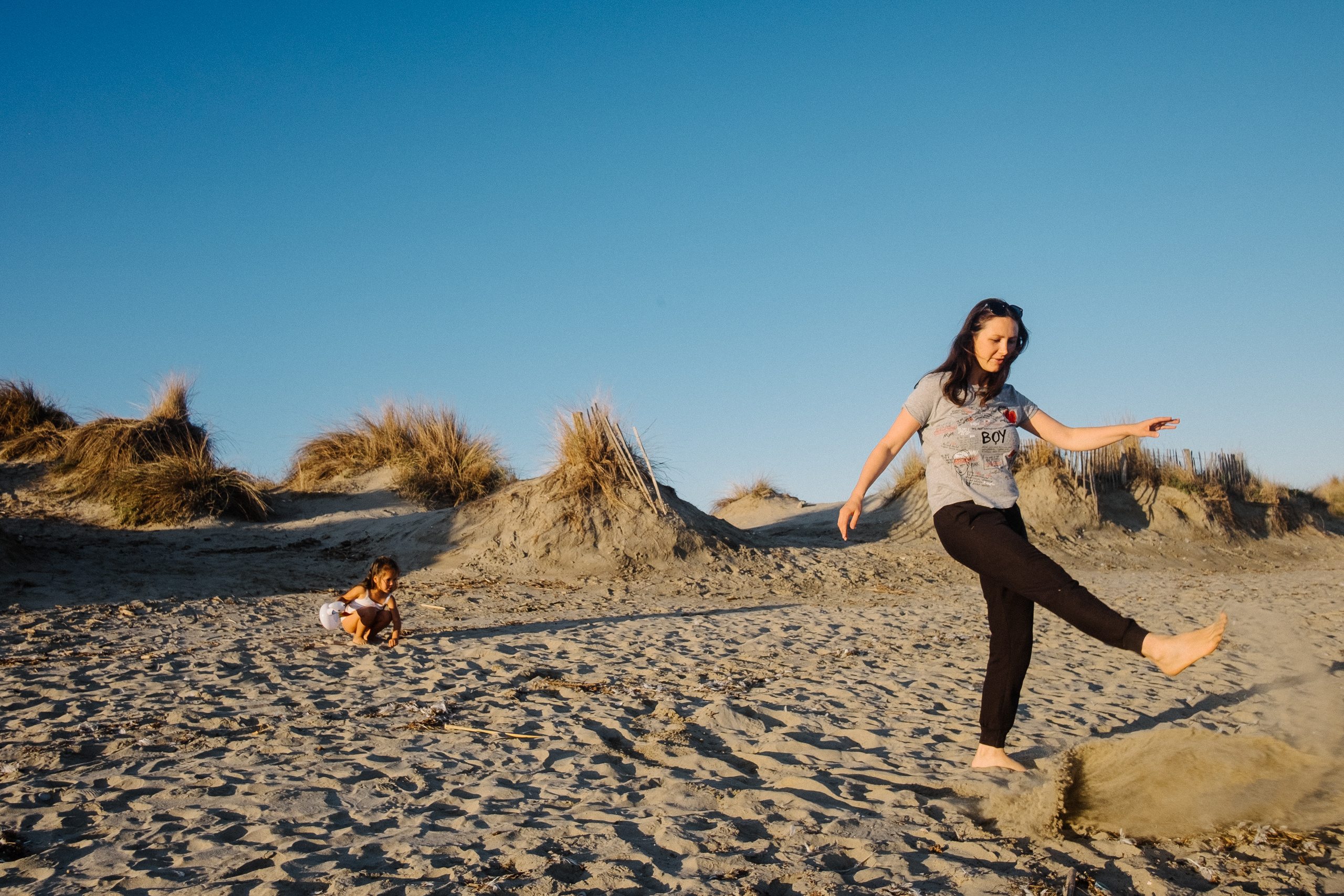 Sand and sea. Portrait and reportage photographer