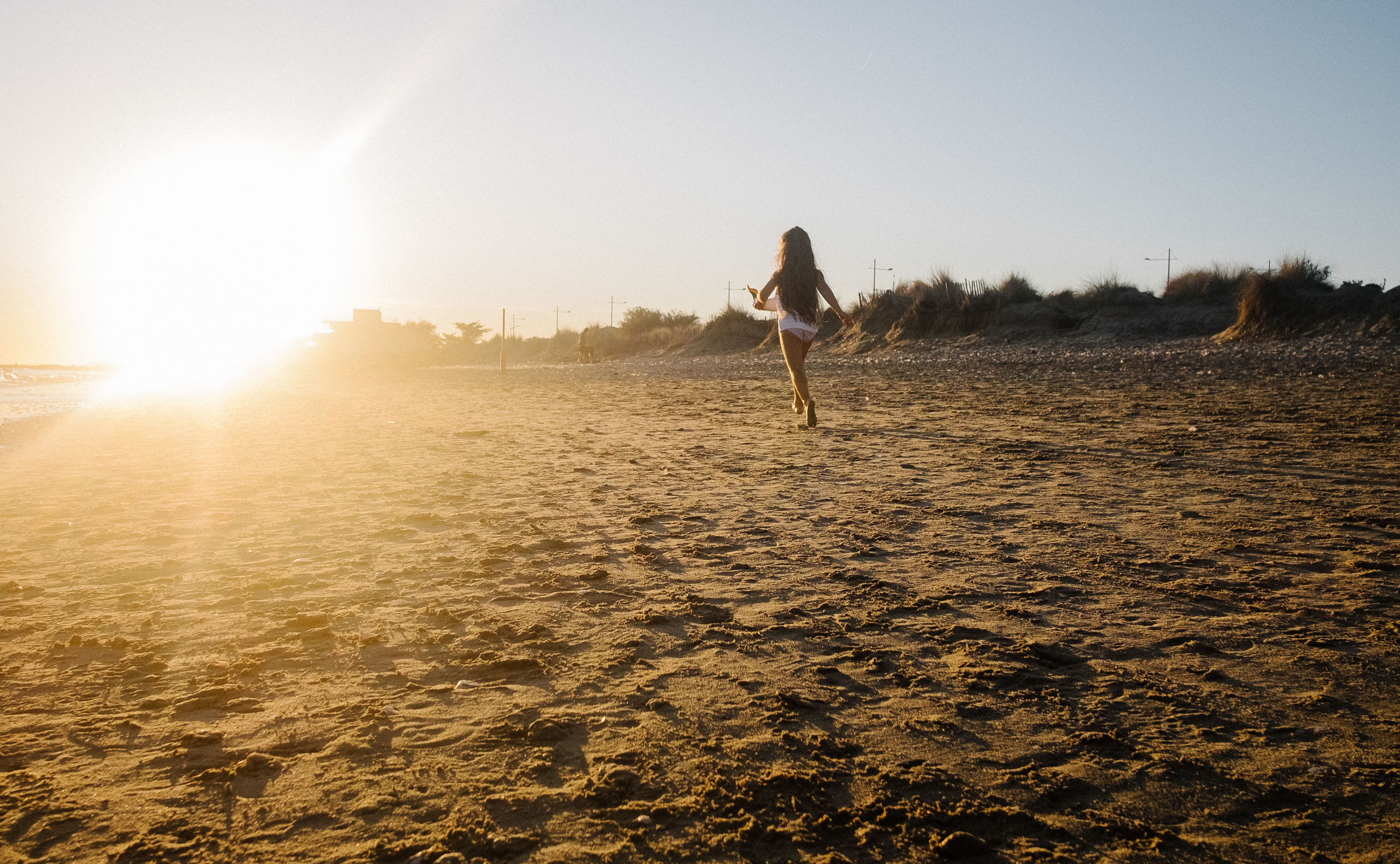 Sand and sea. Portrait and reportage photographer