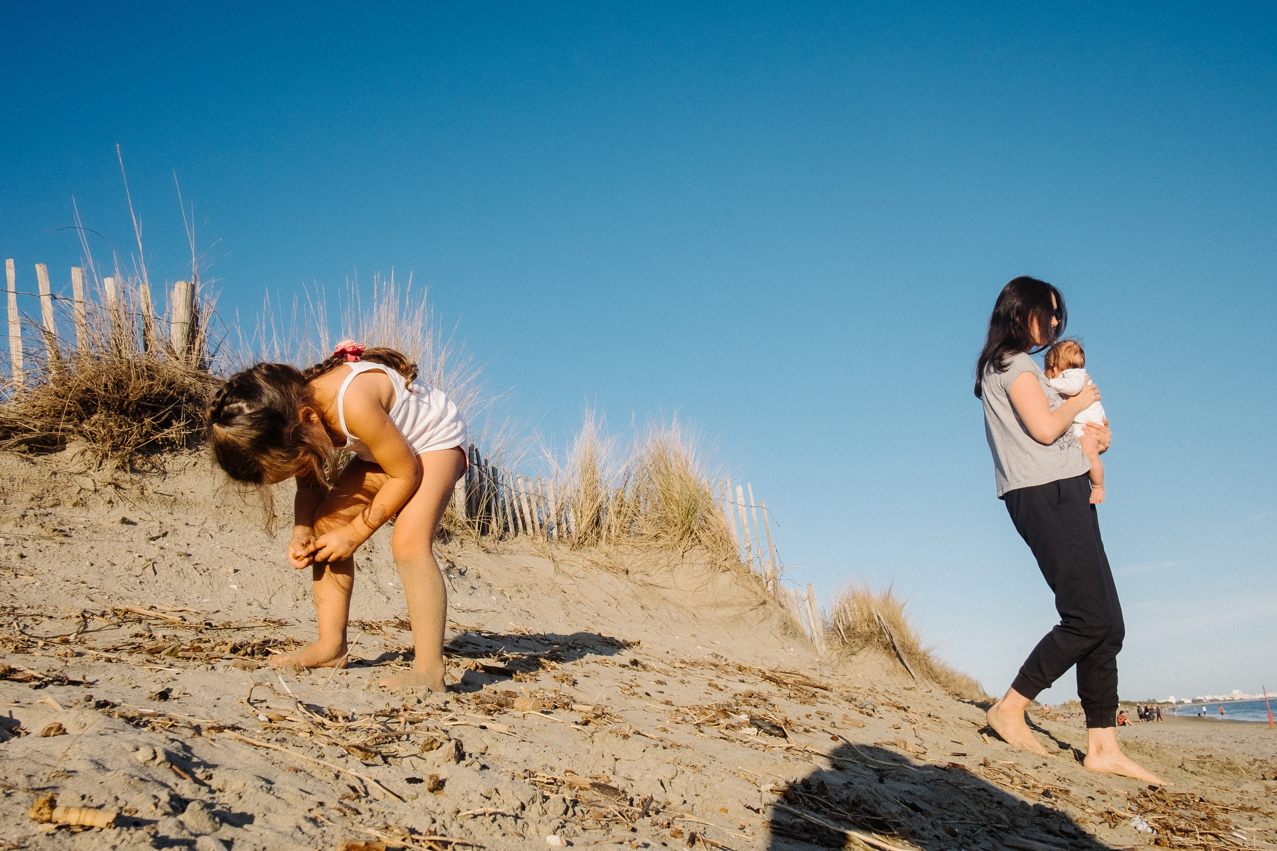 Sand and sea. Portrait and reportage photographer