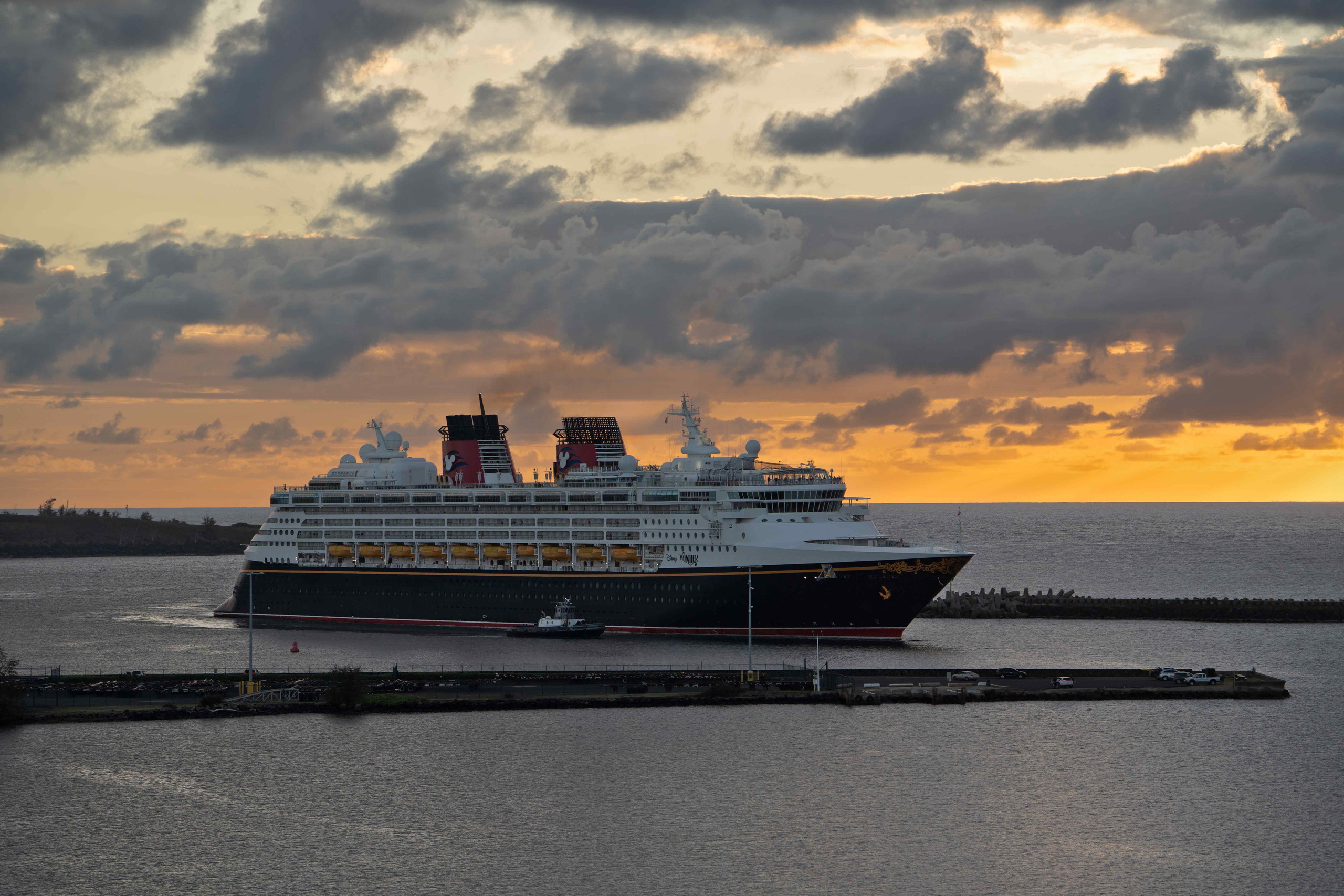 SHIPS. Awards winning photographer in Kauai, Hawaii