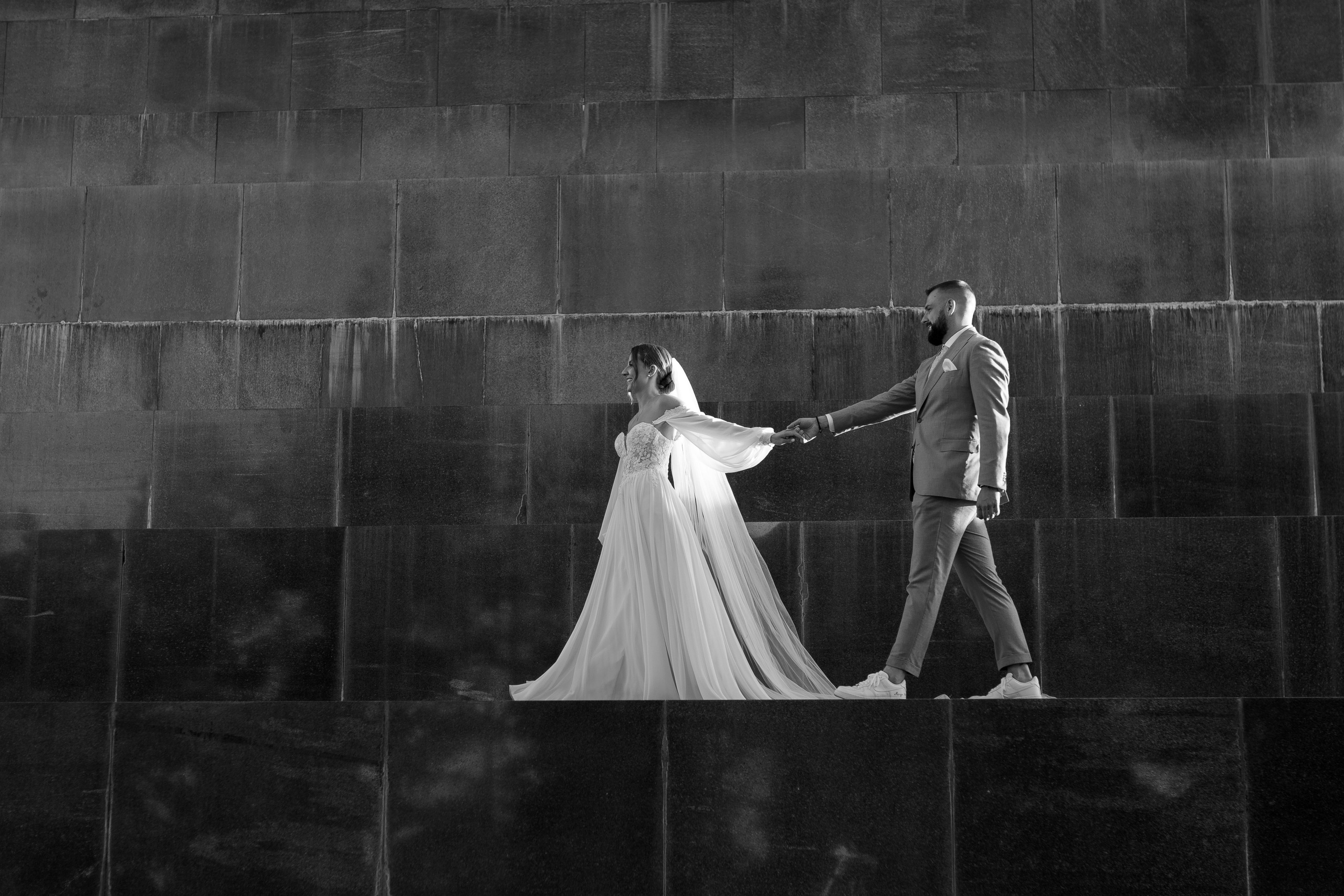 M&D|Between City Lights and Hidden Oasis. Black Sheep Produkcija| Wedding Photography and Wedding Films, based in Kragujevac, Europe / Fotograf i videograf, Kragujevac, Srbija