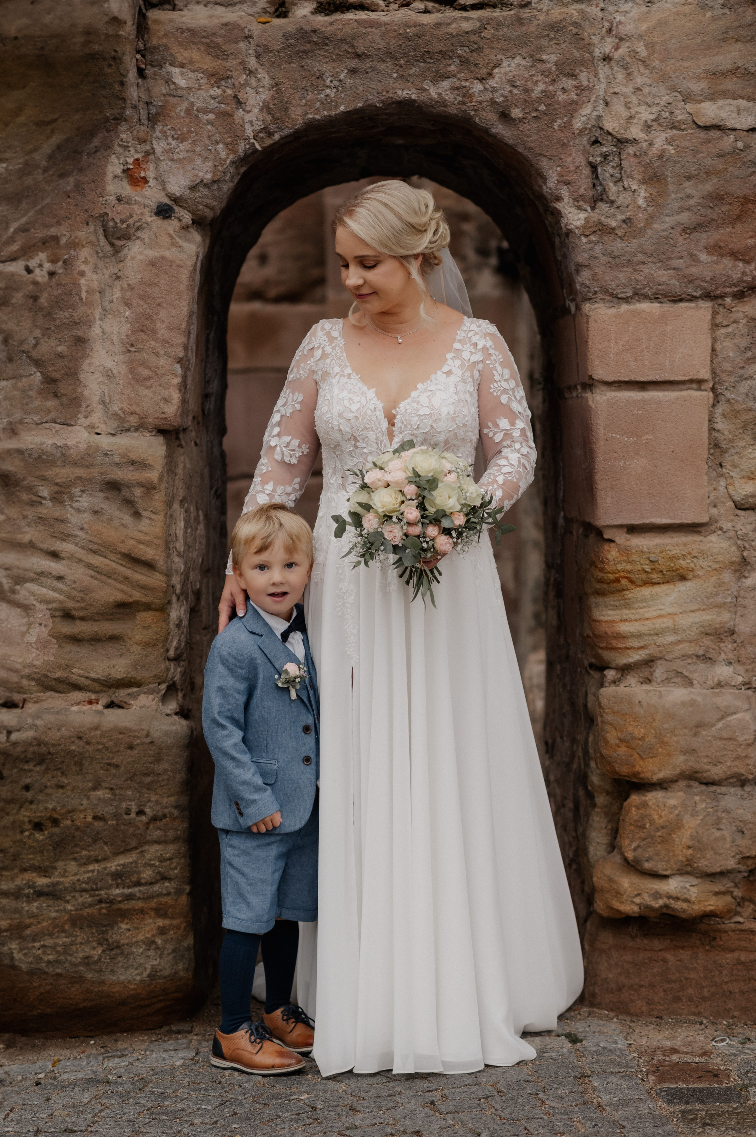 PRE-WEDDING IN WOLFRAMS-ESCHENBACH. Фотограф в Нюрнберге Ирина Менерт из Ансбаха