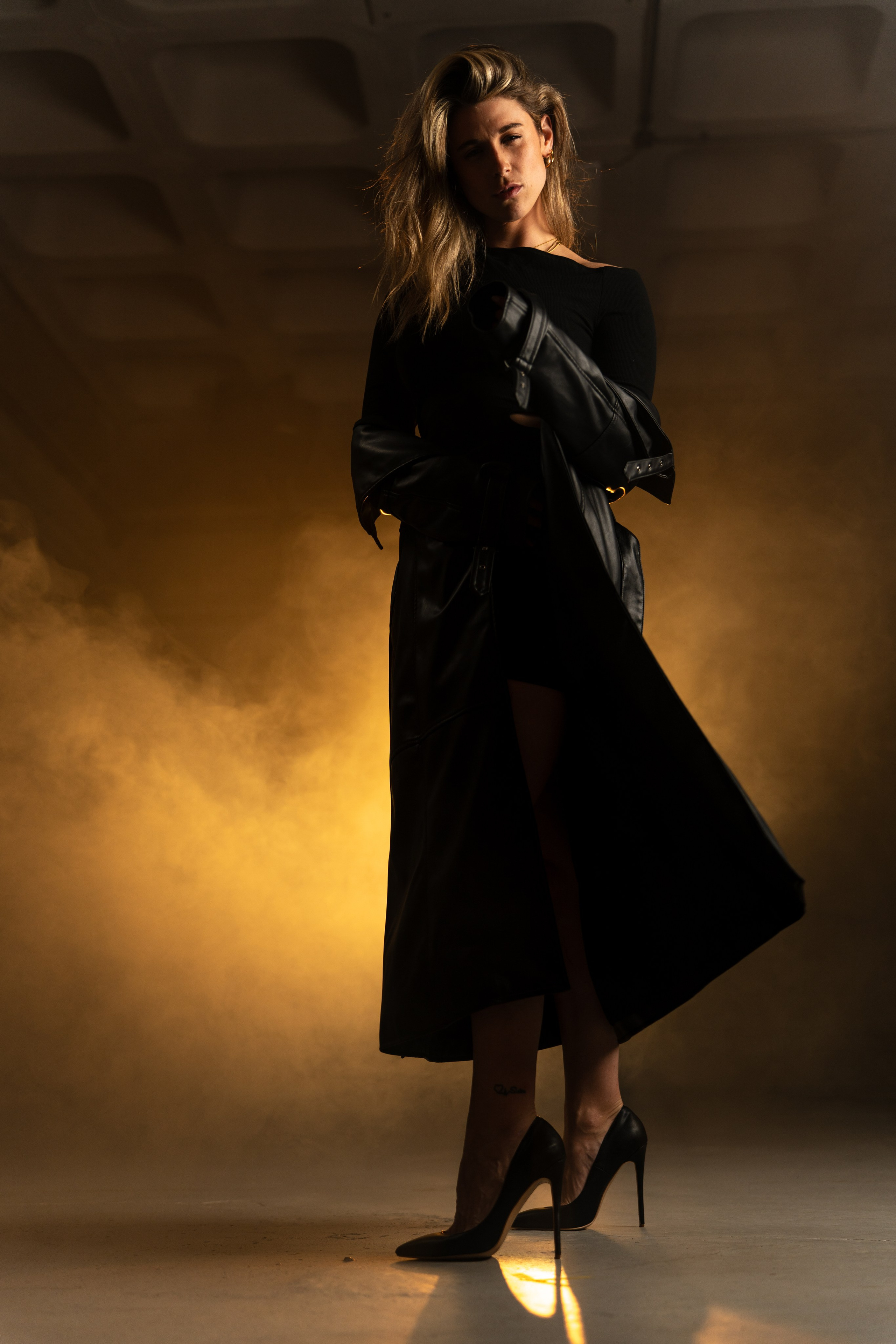 „Kölsch&Shoot“ in Cologne w/ Lisa (Set #4). URBANSTREETFILES.ART