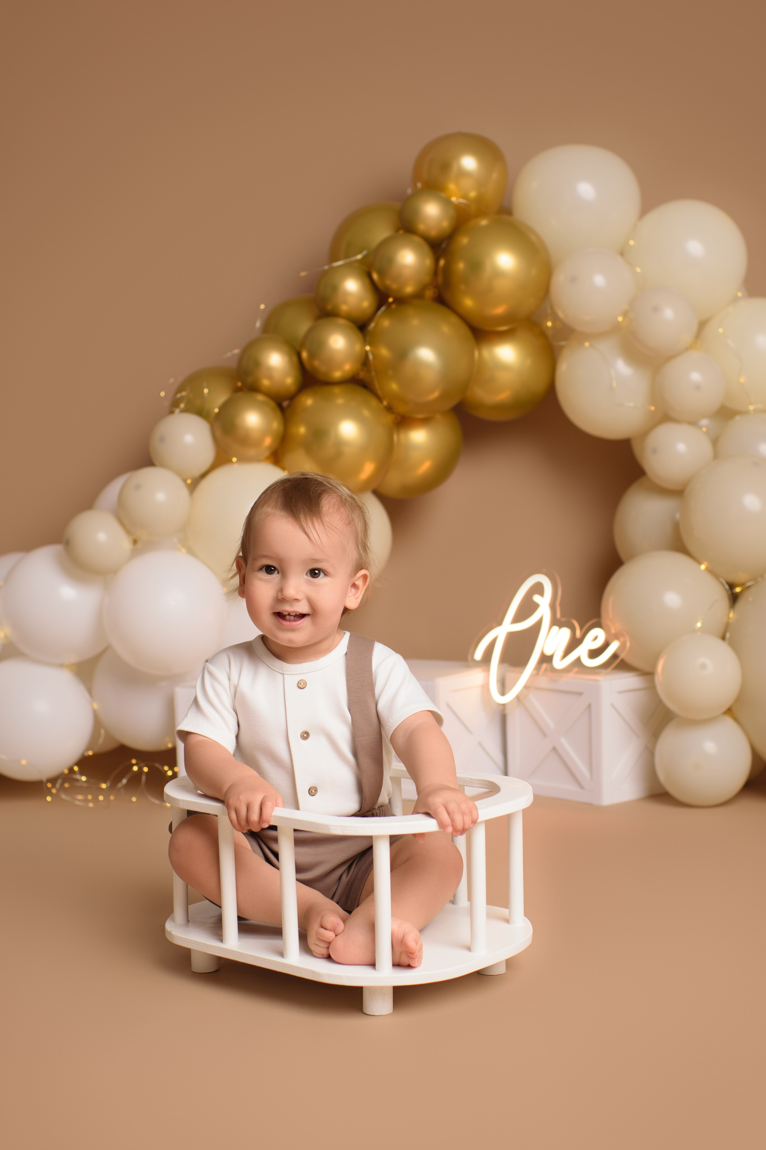 Cake Smash Fotoshooting zum ersten, zweiten Geburtstag. Neugeborene, Baby Fotografin in Düren (NRW) - Vitalina Unruh