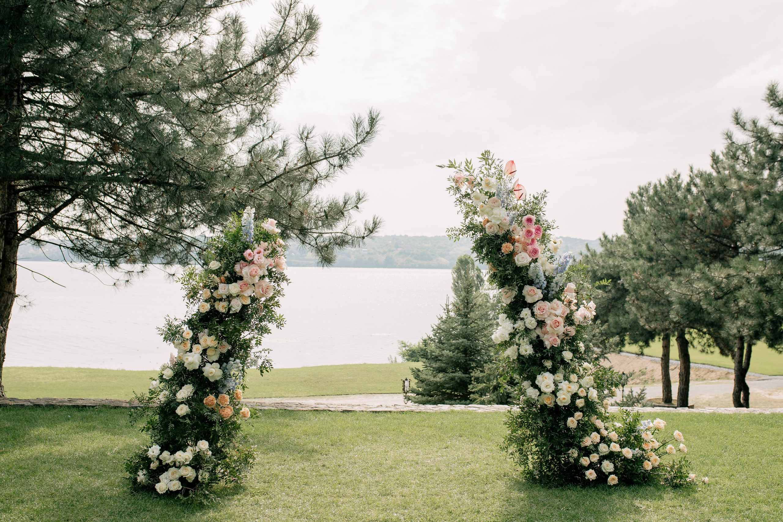 Reportage Wedding. Wedding photographer and videographer Europe