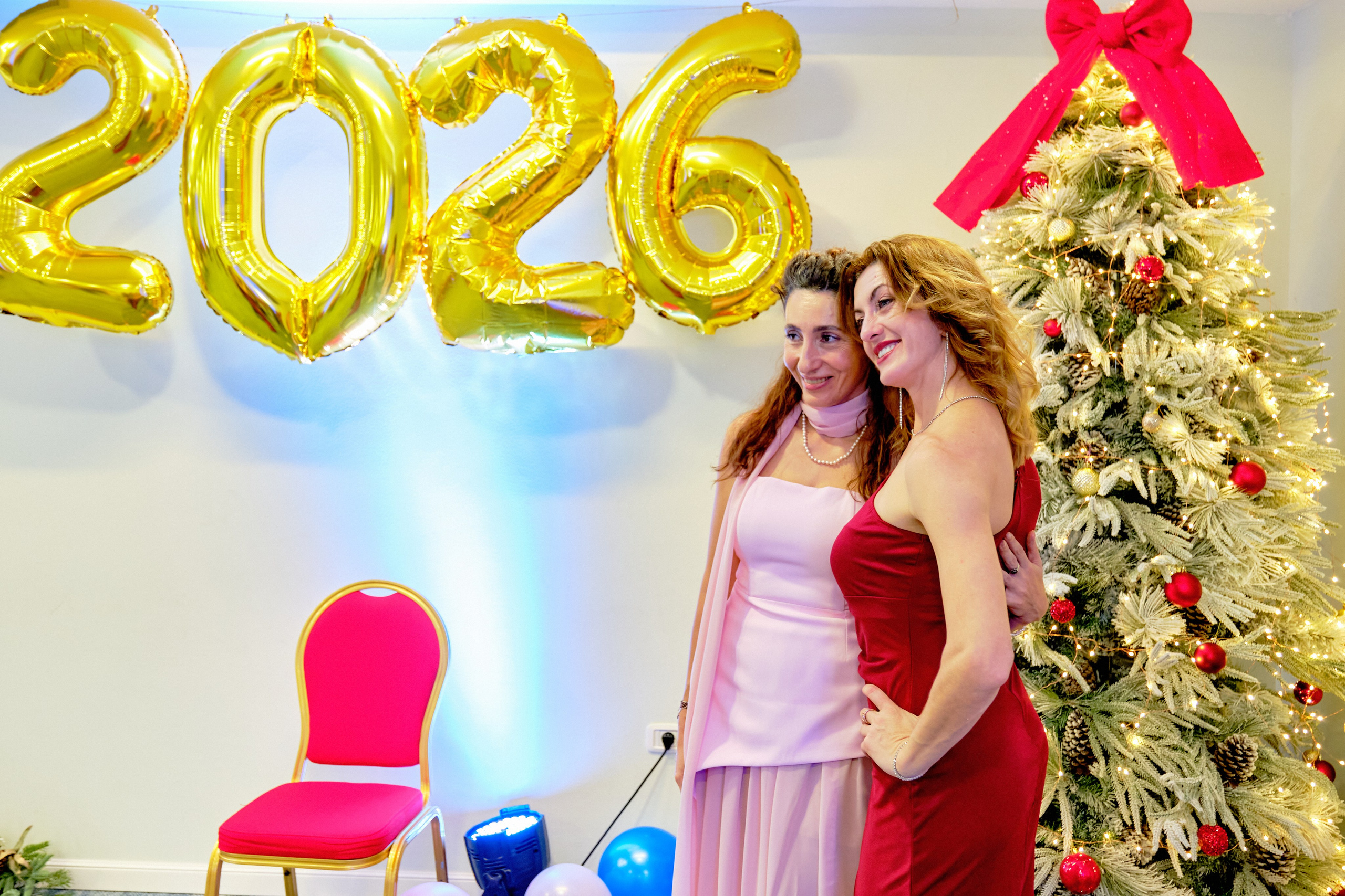 Фоторепортаж з благодійного Новорічного балу у Чорногорії. Портретний фотограф Альона Новгородцева