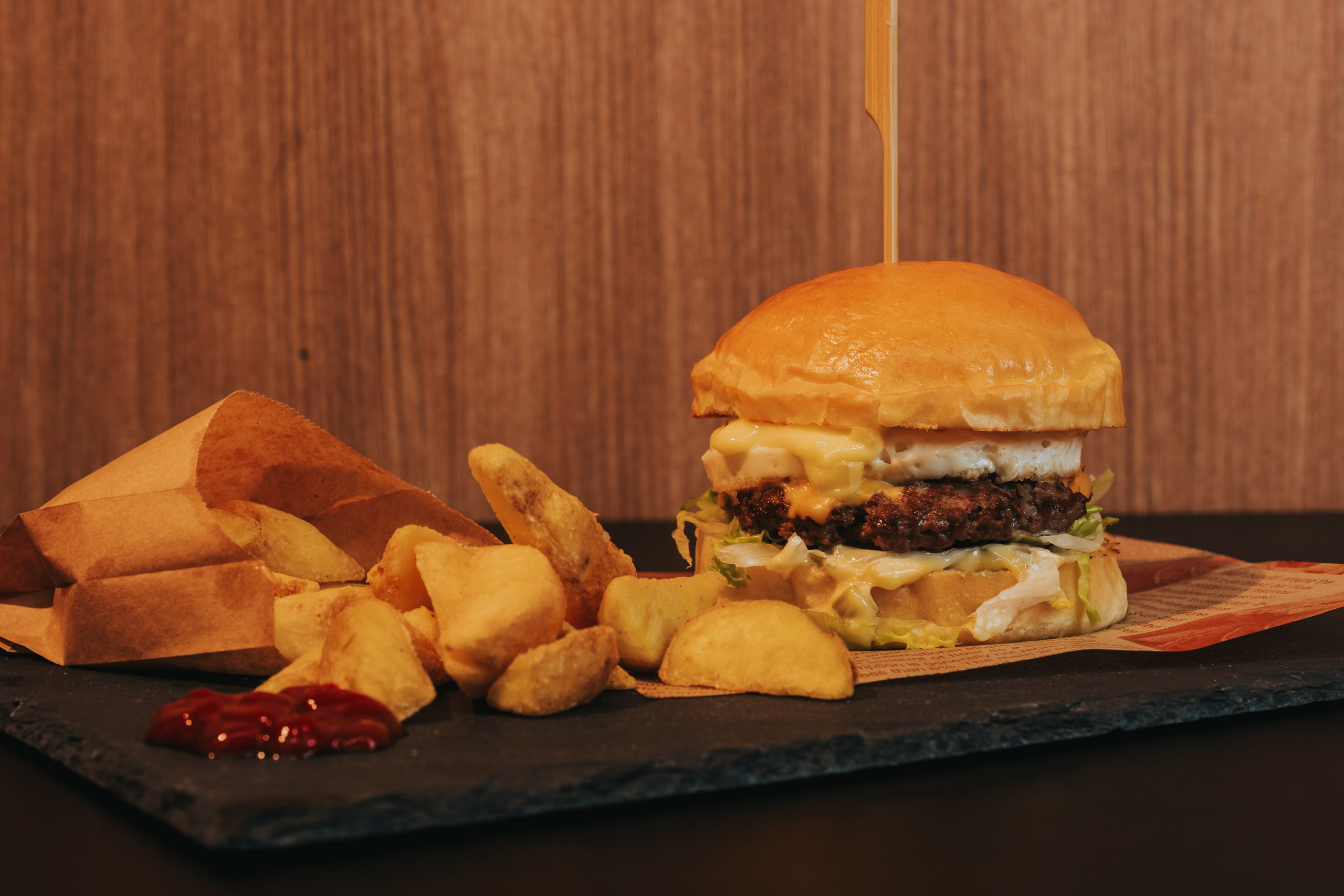 ZYON. Emerson Fukura