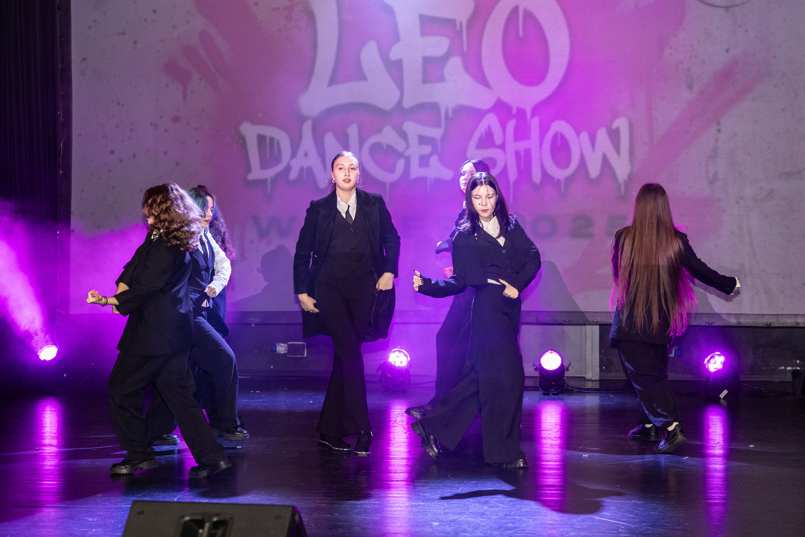 LEO DANCE SHOW WINTER 2025. Семейный и детский фотограф в Варшаве Мила Бобровская