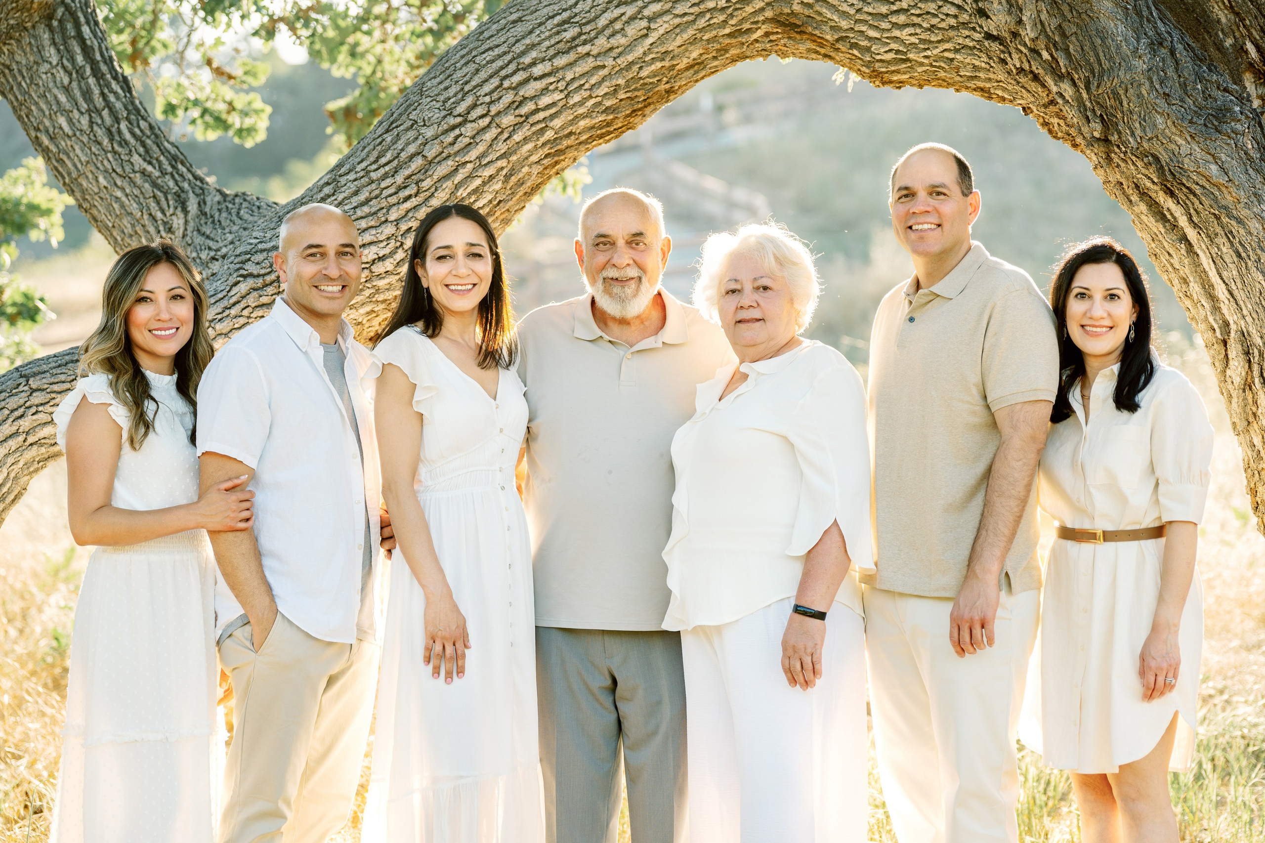 California, Los Angeles, Santa Clarita Family Photoshoot. Wedding Photography & Videography Team in California, Los Angeles, San Francisco, San Diego and Travel