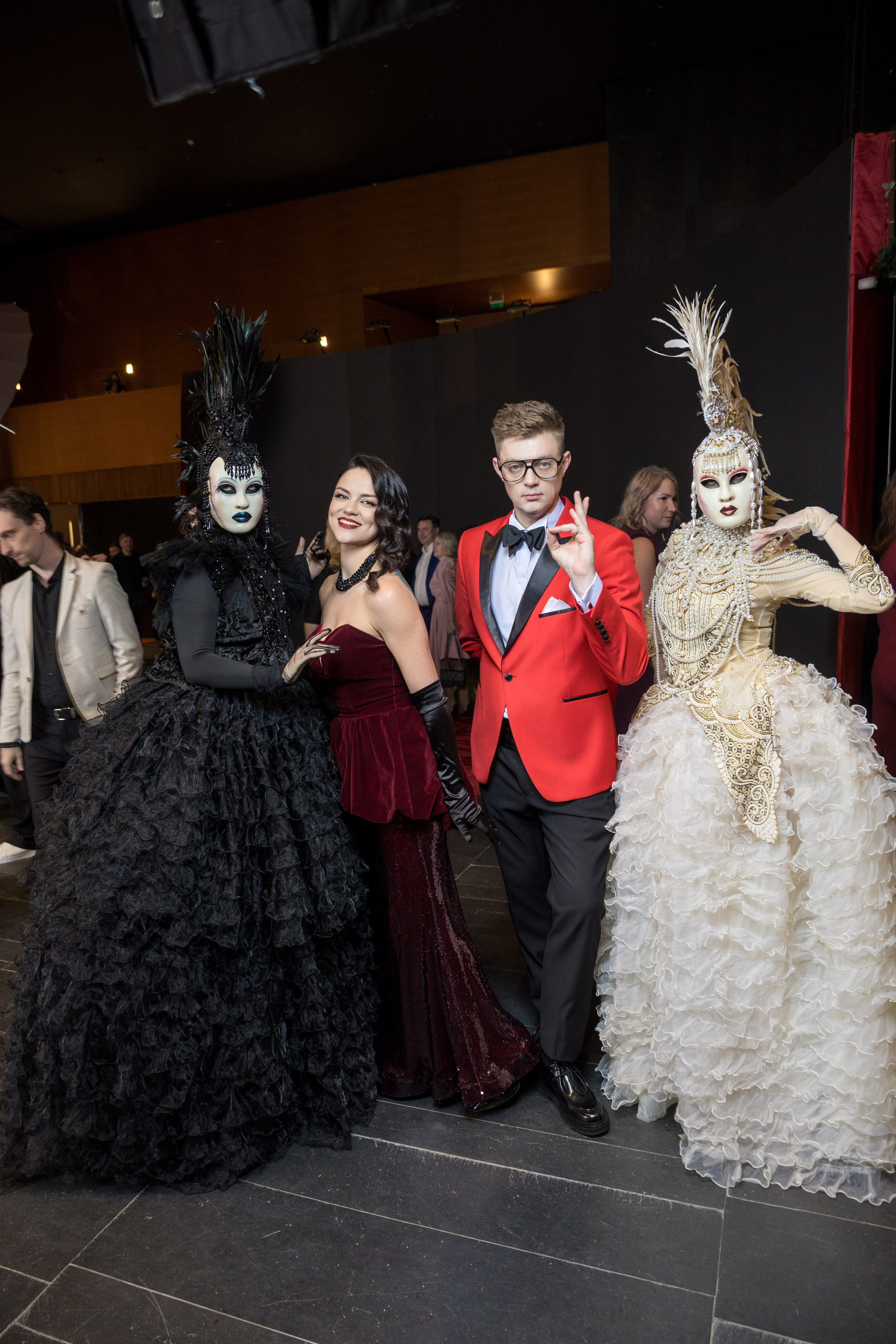 Новогодний корпоратив SINTEC Group. Ведущая Москва Лена Чайка