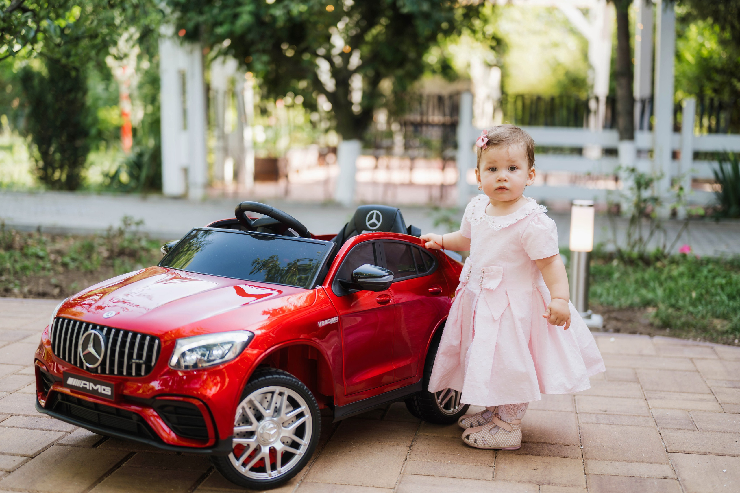 Turta/Mot. Amintirile tale merită mai mult decât o fotografie. Merită o poveste