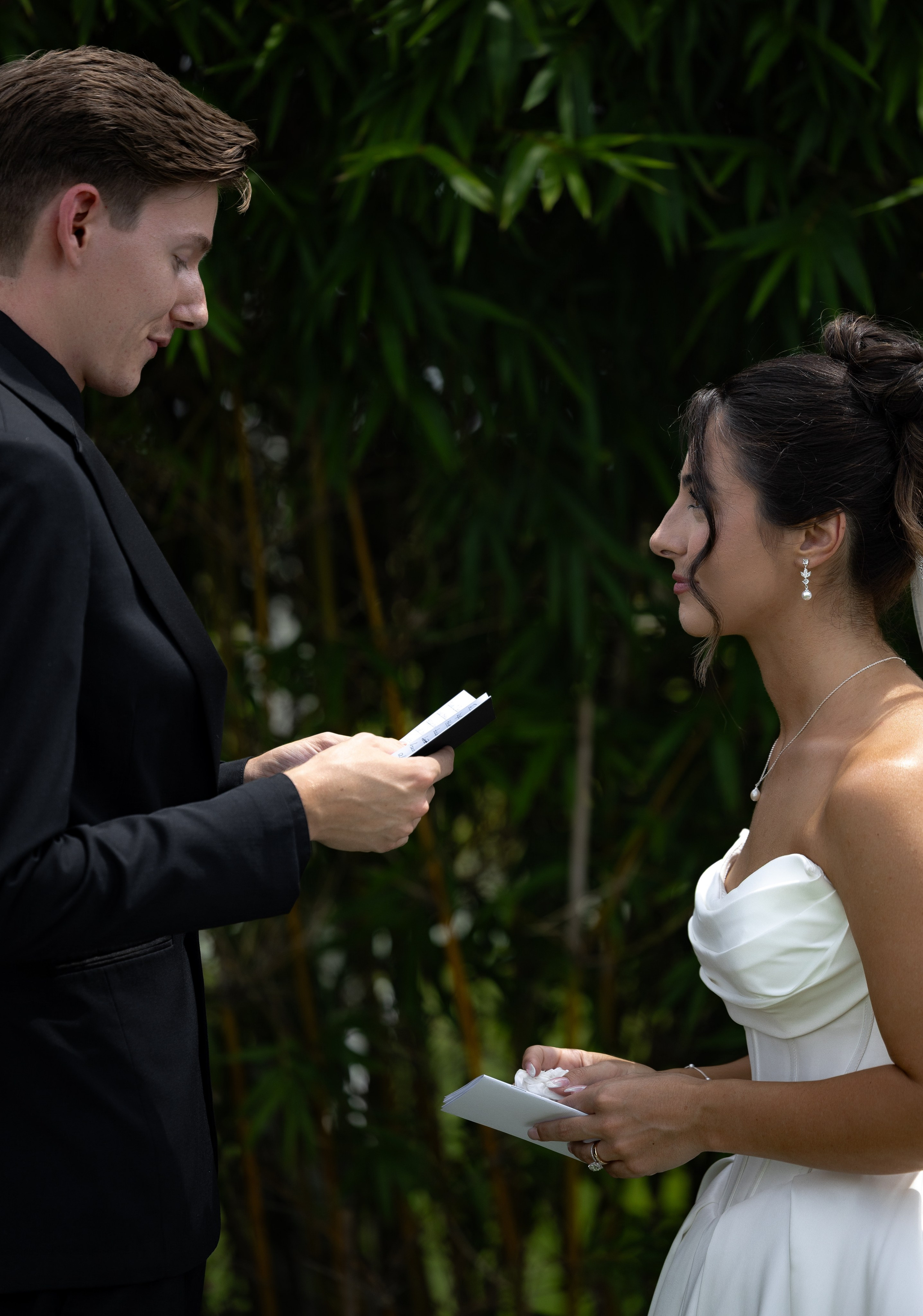 Alexsa and Robert. Ever After Farm Peach. Photographer Anastasia Nagibina