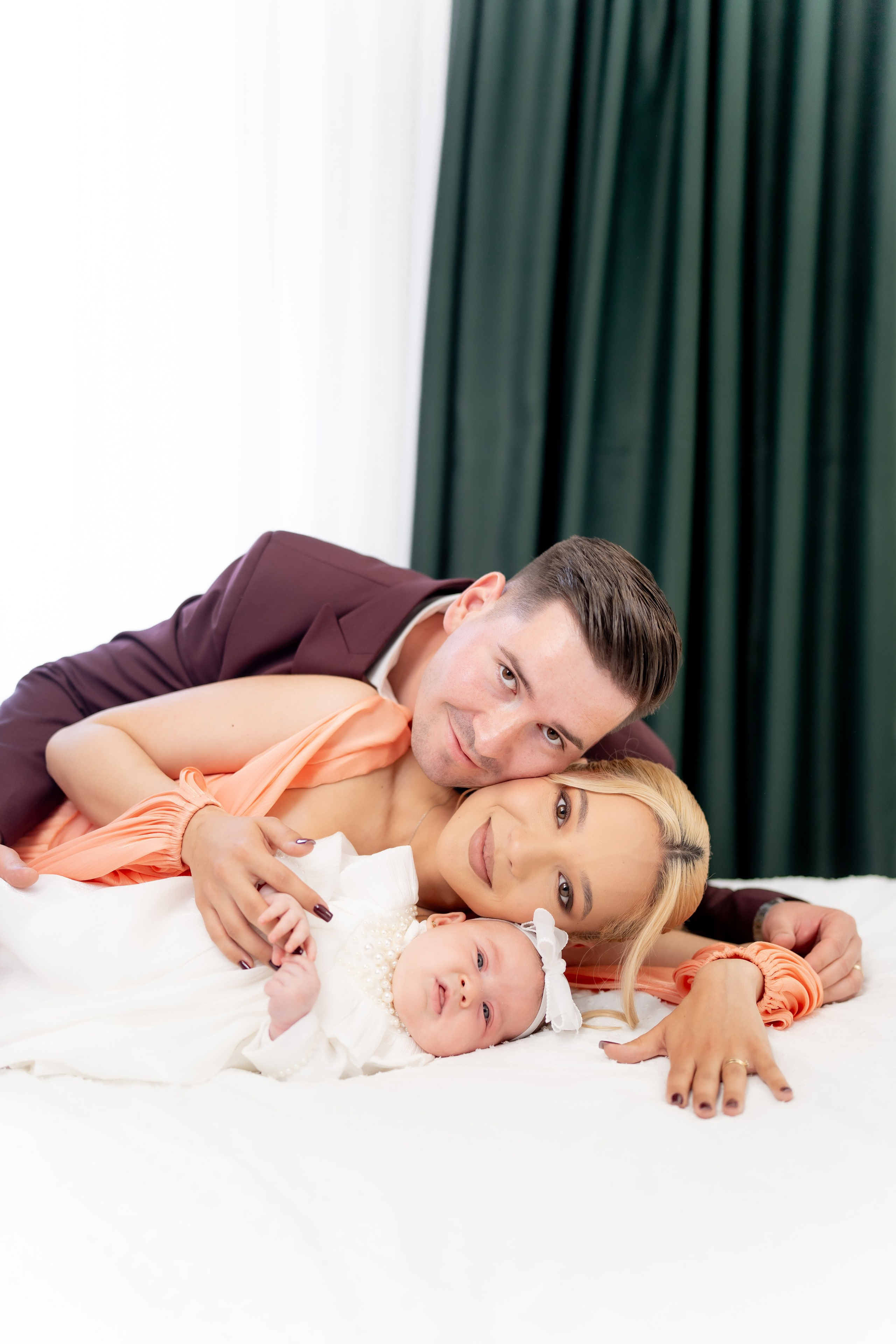 Ilinca. Mark Fazakas — Wedding Photographer