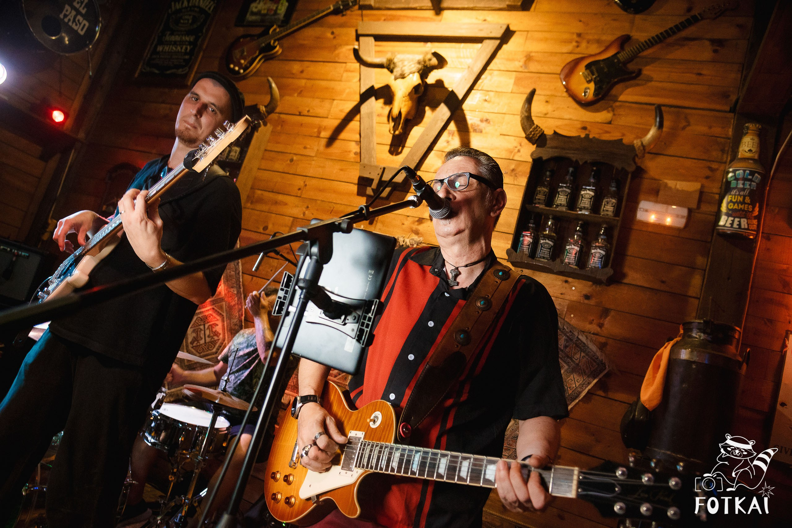 El Paso Rock Bar Torrevieja: Reportaje fotográfico 01.08.25 | FOTKAI