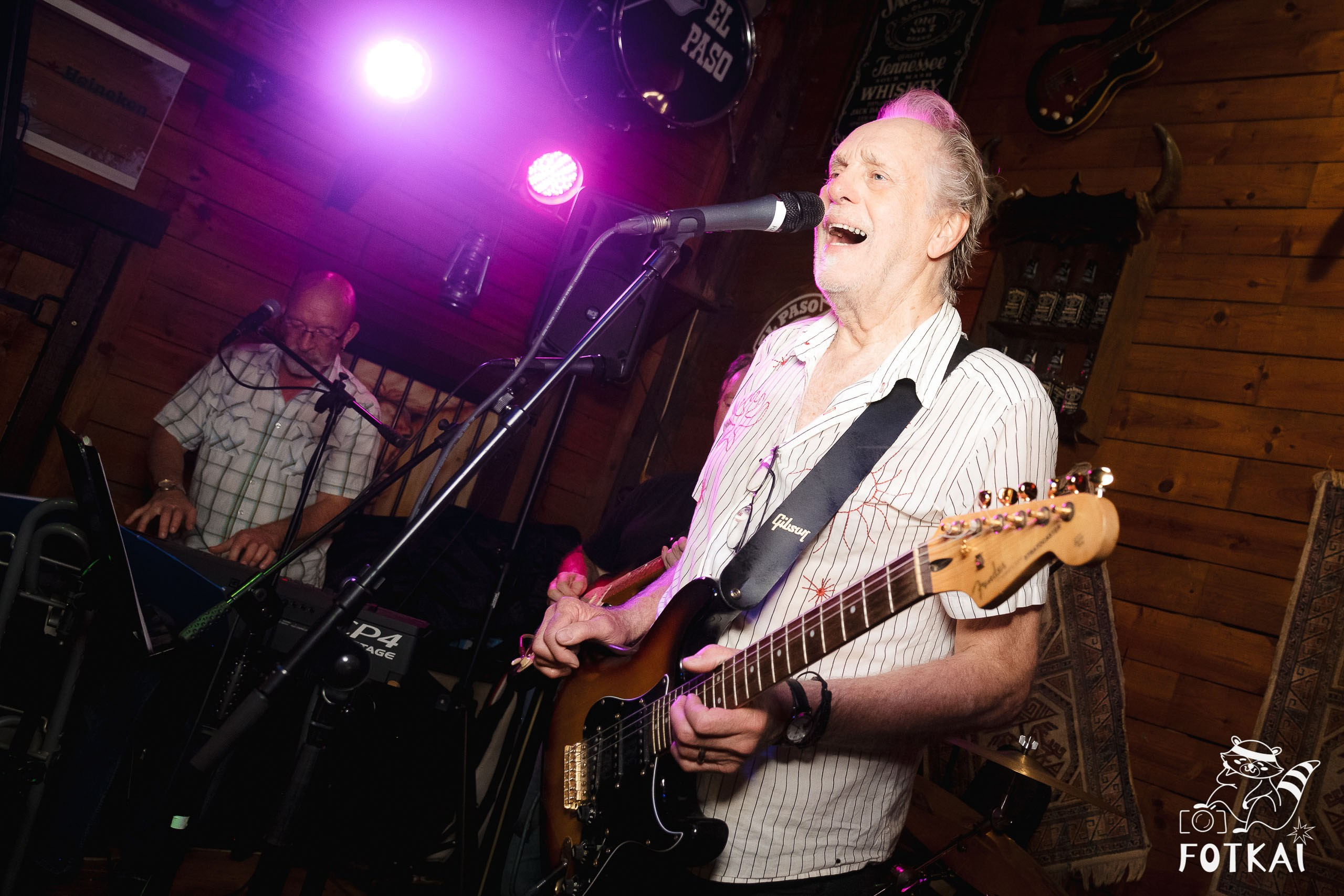 The Comebacks en El Paso Rock Bar Torrevieja: Reportaje fotográfico 11.10.25 | FOTKAI