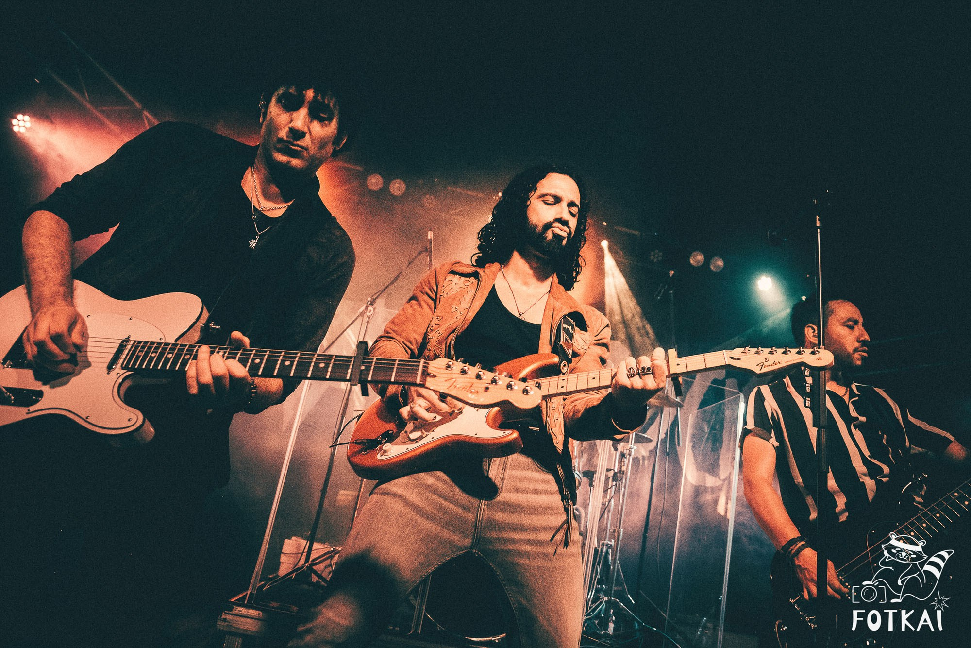 DENISDENIS — reportaje fotográfico del concierto en la Sala Marearock (Alicante) | FOTKAI