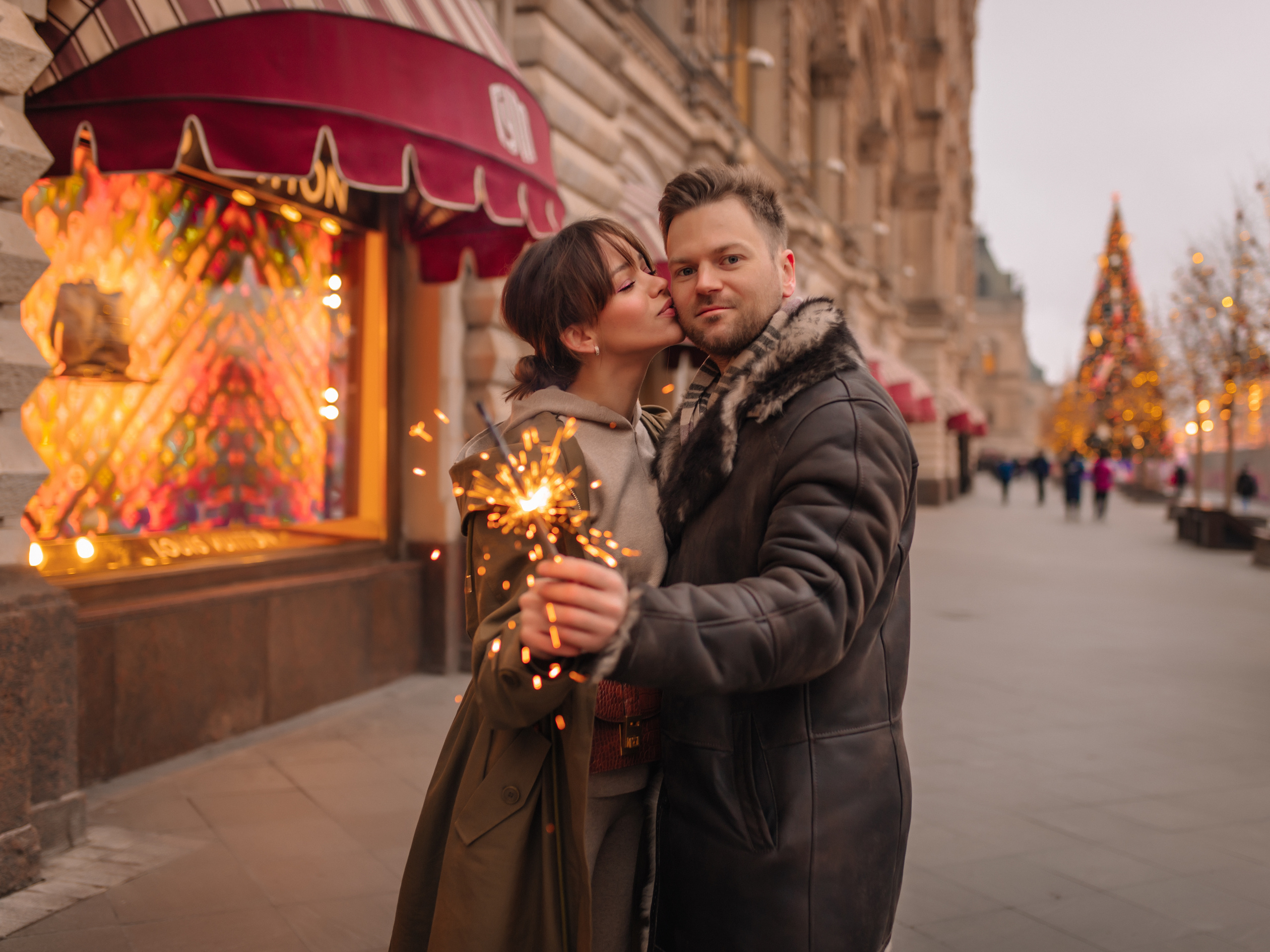 NEW YEAR LOVE STORY IN MOSCOW. Свадебный Фотограф В Тбилиси, Батуми, Сигнахи, Мцхете, Гудаури и Казбе