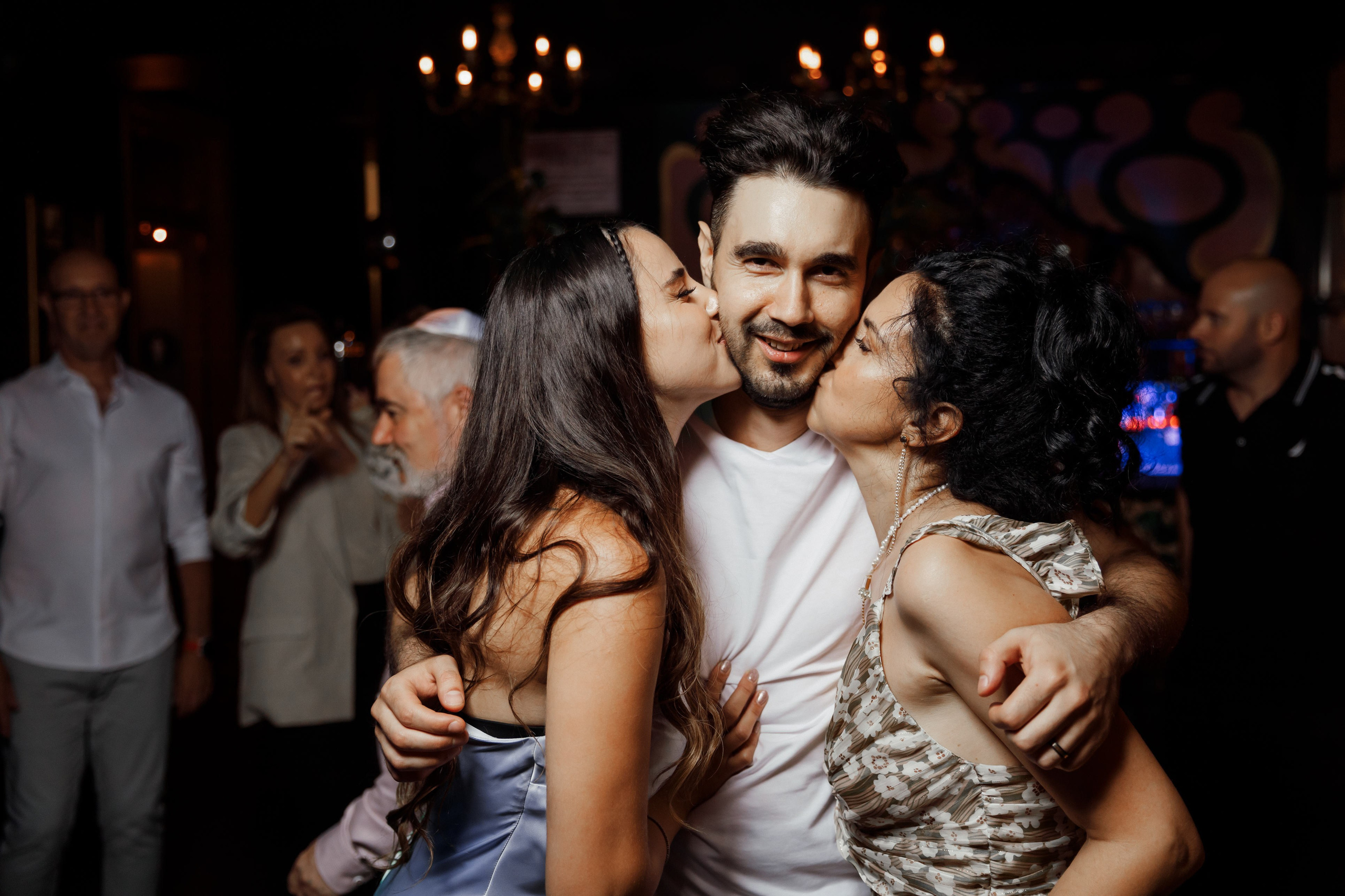WEDDING IN TEL AVIV. Https://shi-photo.com/