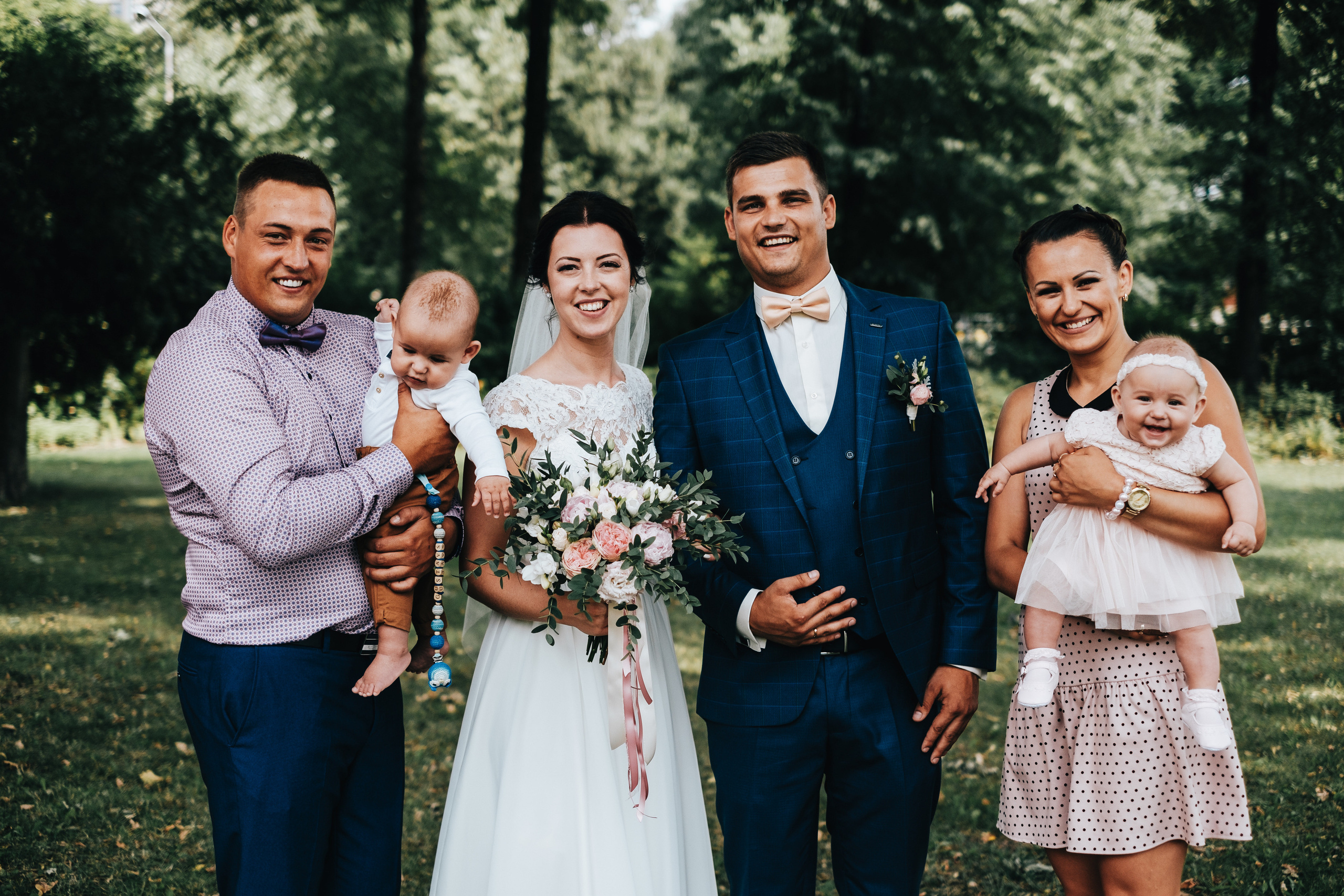 Kāzu stāsts Santa & Miks. Kāzu × Ģimenes notikumu fotografs Edgars Kalniņš