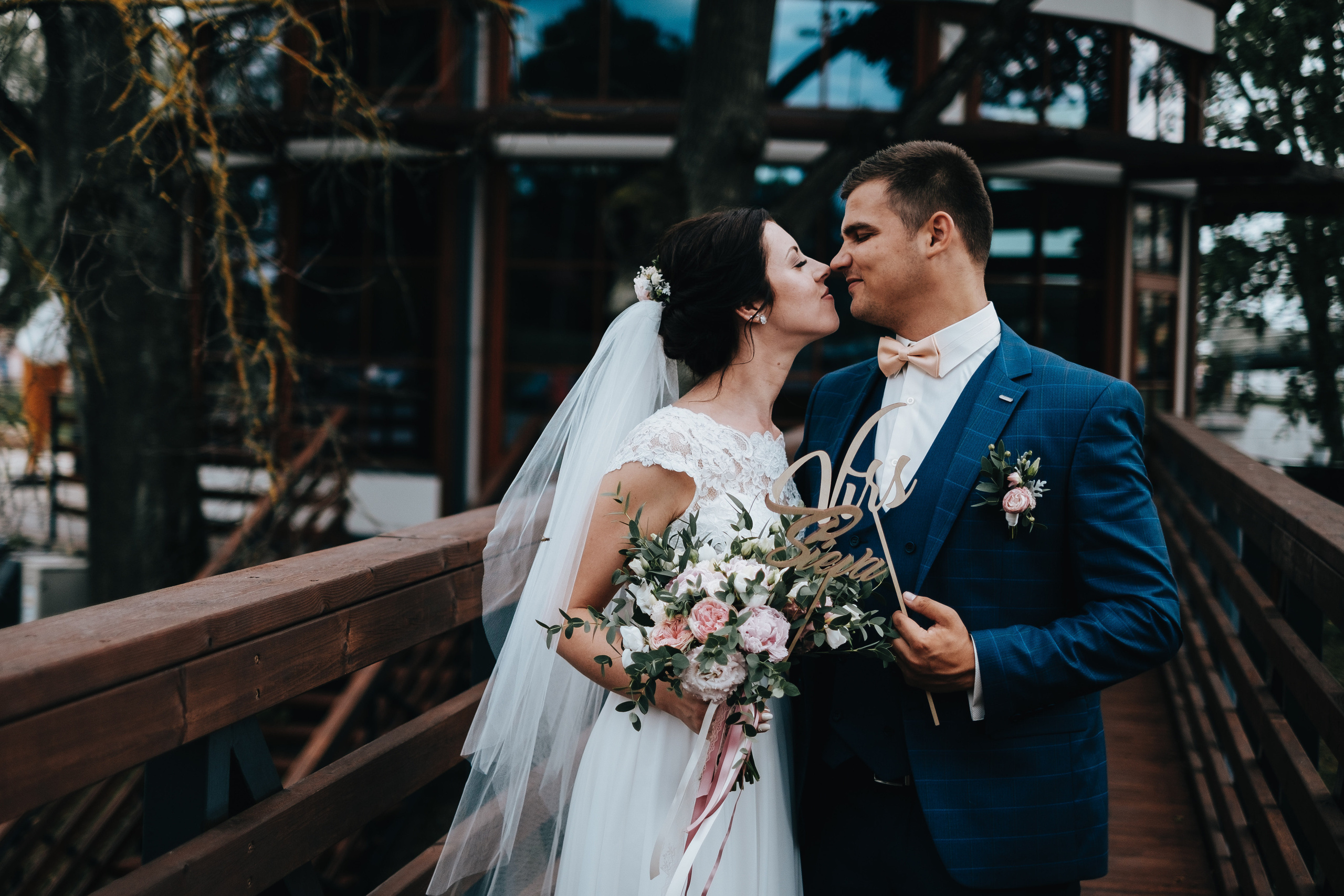 Kāzu stāsts Santa & Miks. Kāzu × Ģimenes notikumu fotografs Edgars Kalniņš