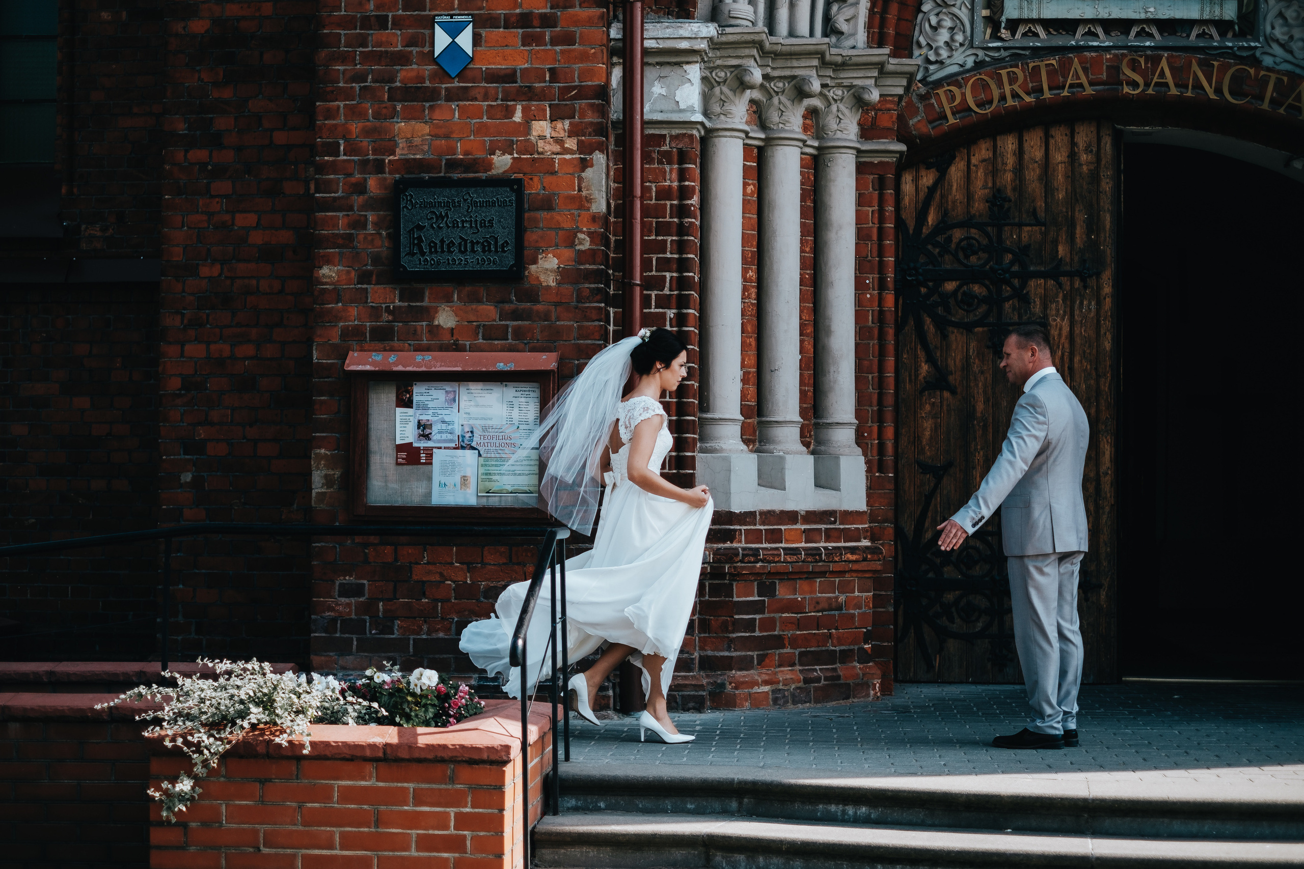 Kāzu stāsts Santa & Miks. Kāzu × Ģimenes notikumu fotografs Edgars Kalniņš