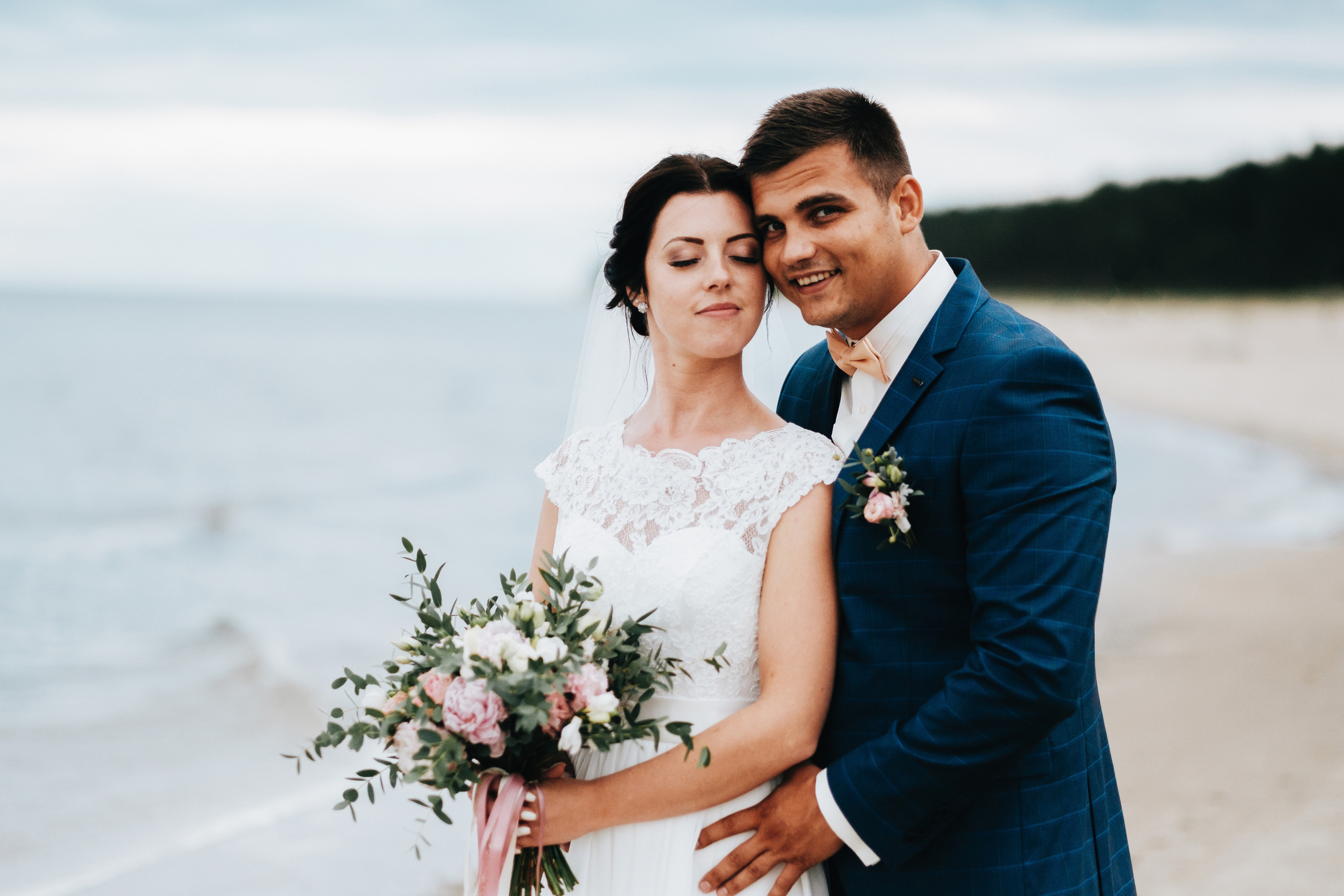 Kāzu stāsts Santa & Miks. Kāzu × Ģimenes notikumu fotografs Edgars Kalniņš