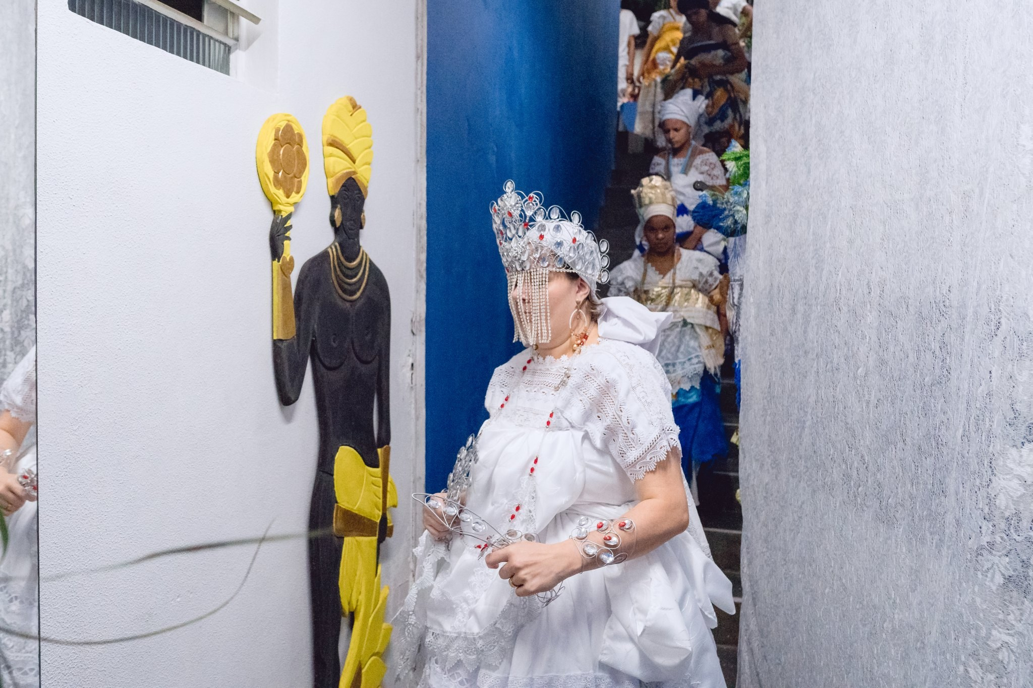 Saída Ìyá Tebeṣé Fernanda e Àjọ̀dún Ògún. Aladá Produções