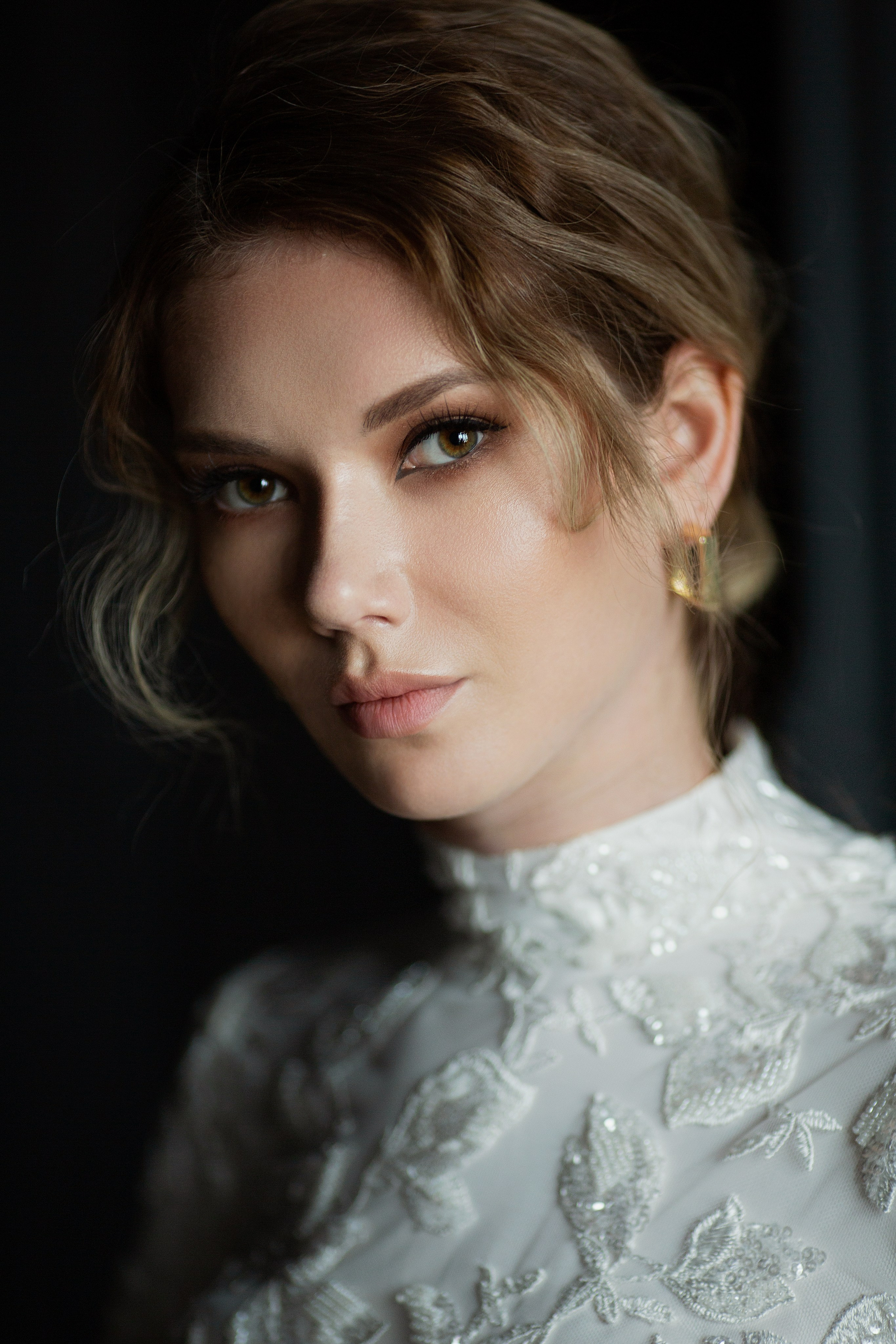 Brides Album (Bridal Makeup). Makeup artist and Hair stylist in London