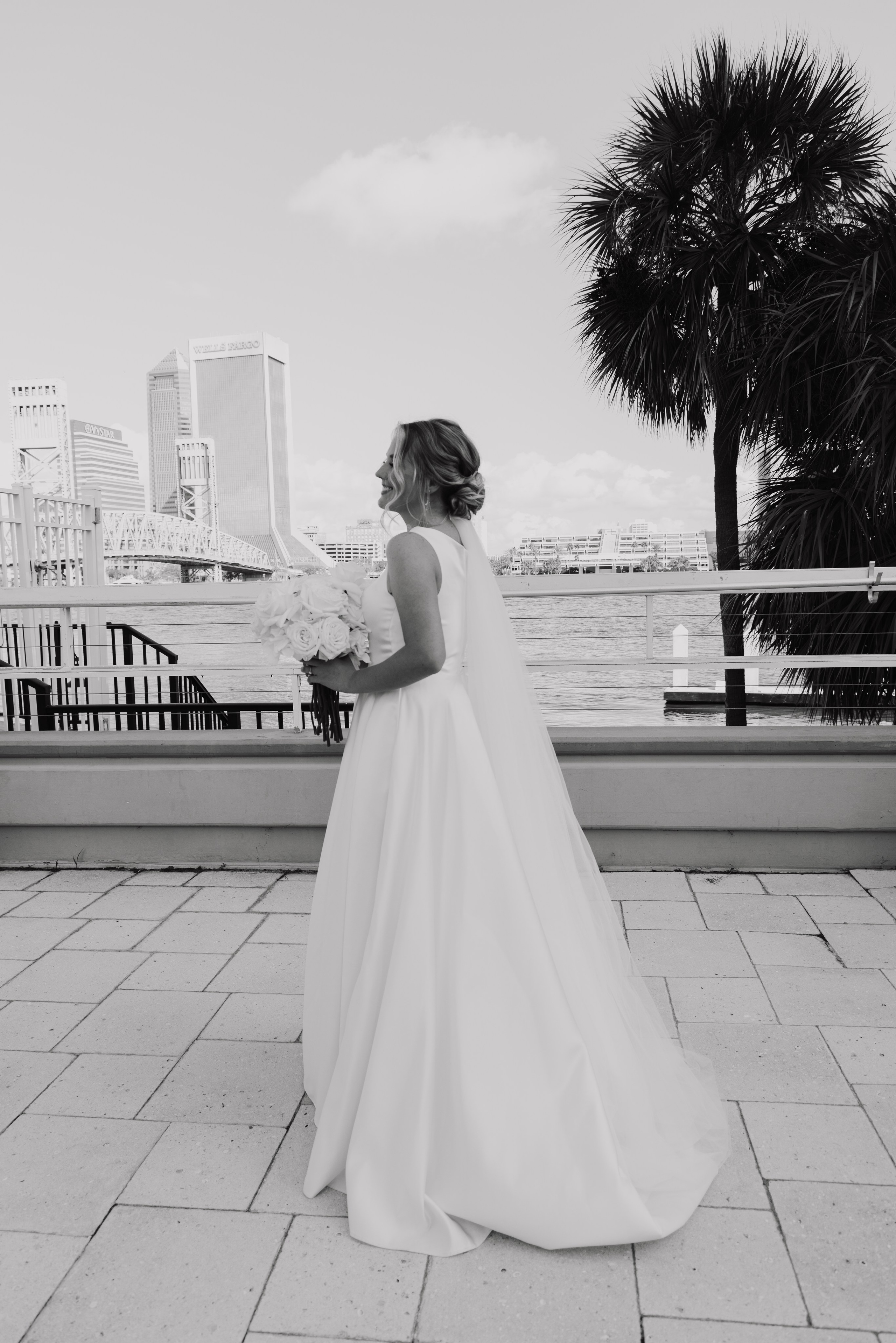 Wedding photography. Eikanmedia | Photographer and videographer capturing weddings, families, engagements, pregnancy & newborns | Vancouver, WA | USA