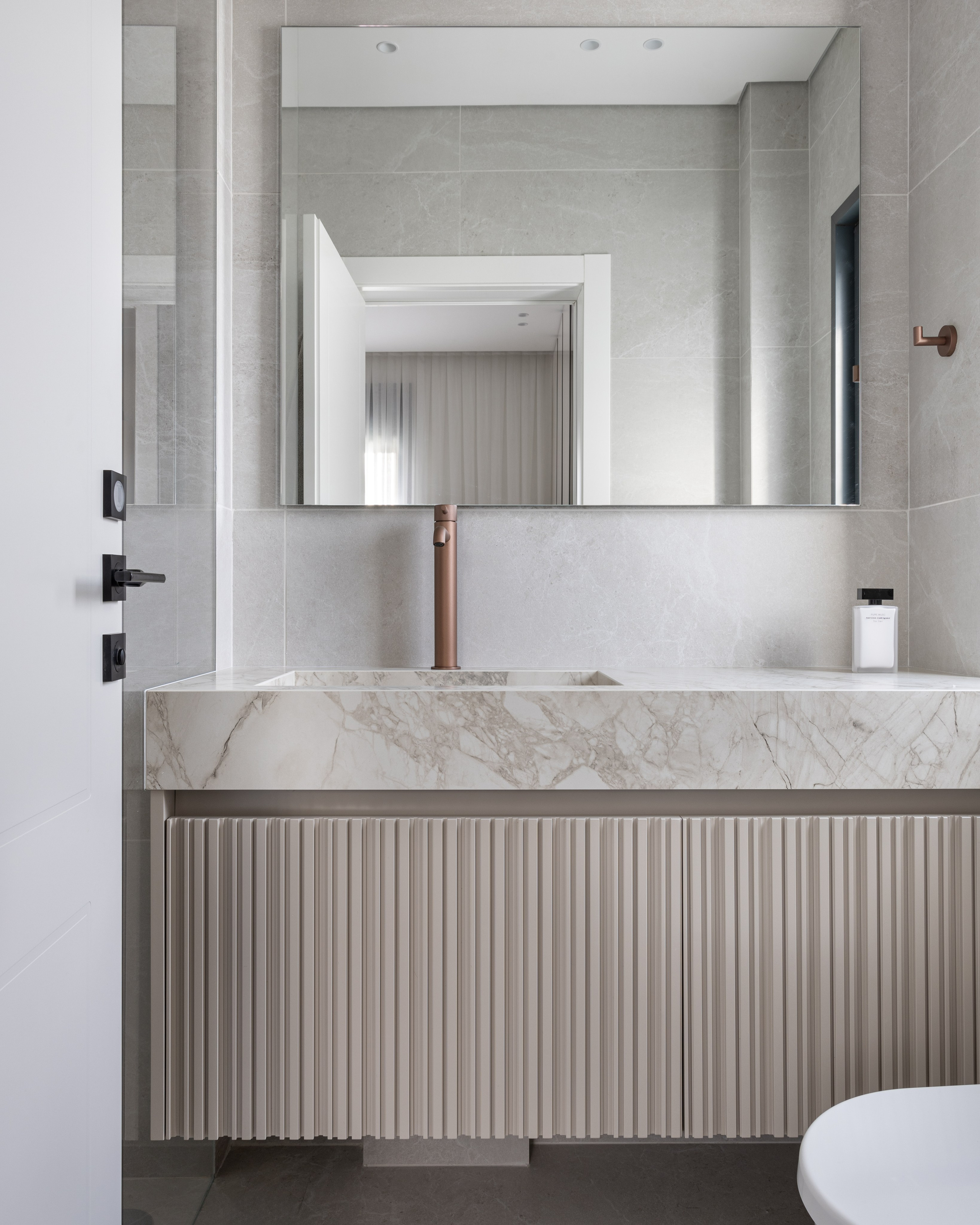 Apartment Design Apartment by Hofit Soridarov. Интерьерный фотограф и видеограф Израиль