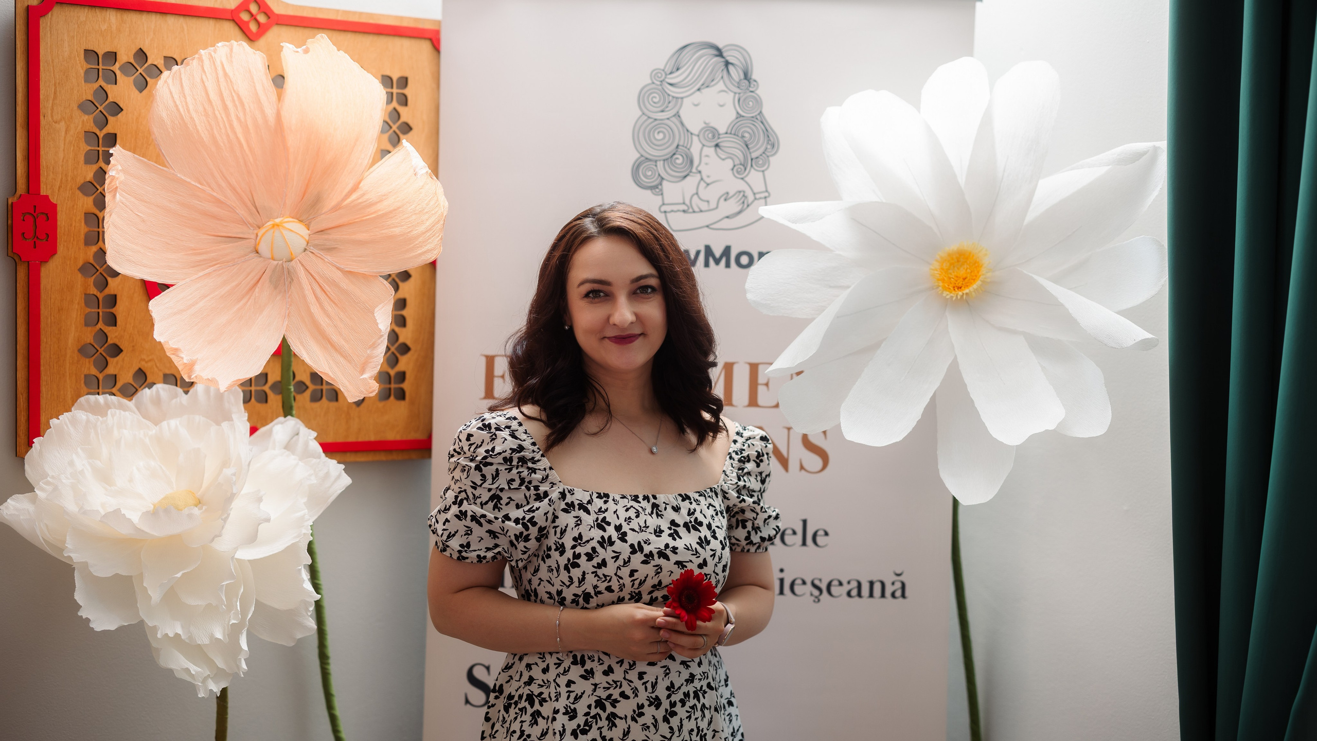 Glow Mom 2. Marius Ciocan