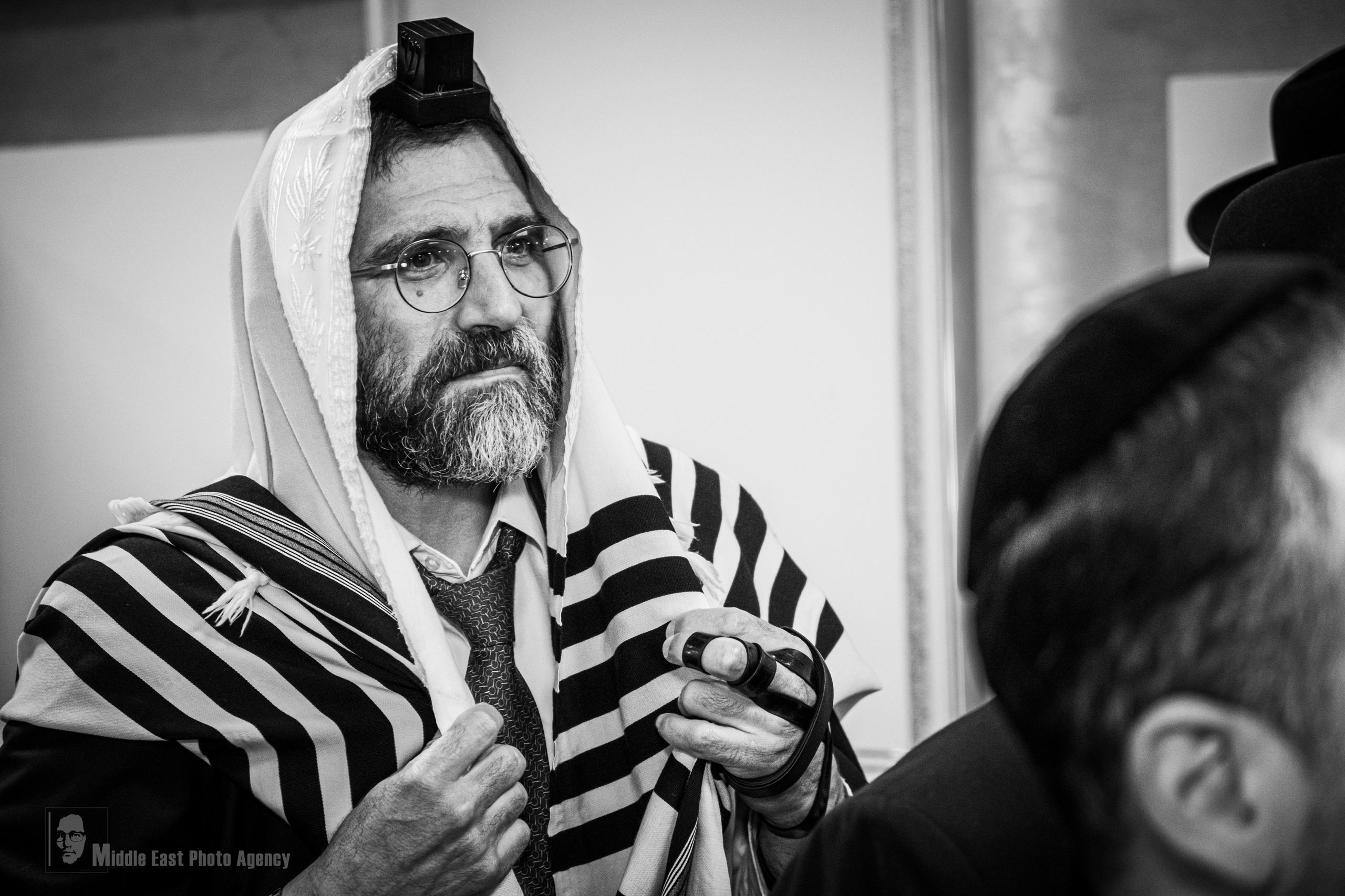 ‏ברית מילה. Middle East Photo Agency — Photography & Event Magnets — סוכנות צילום והדפסת מגנטים לאירועים