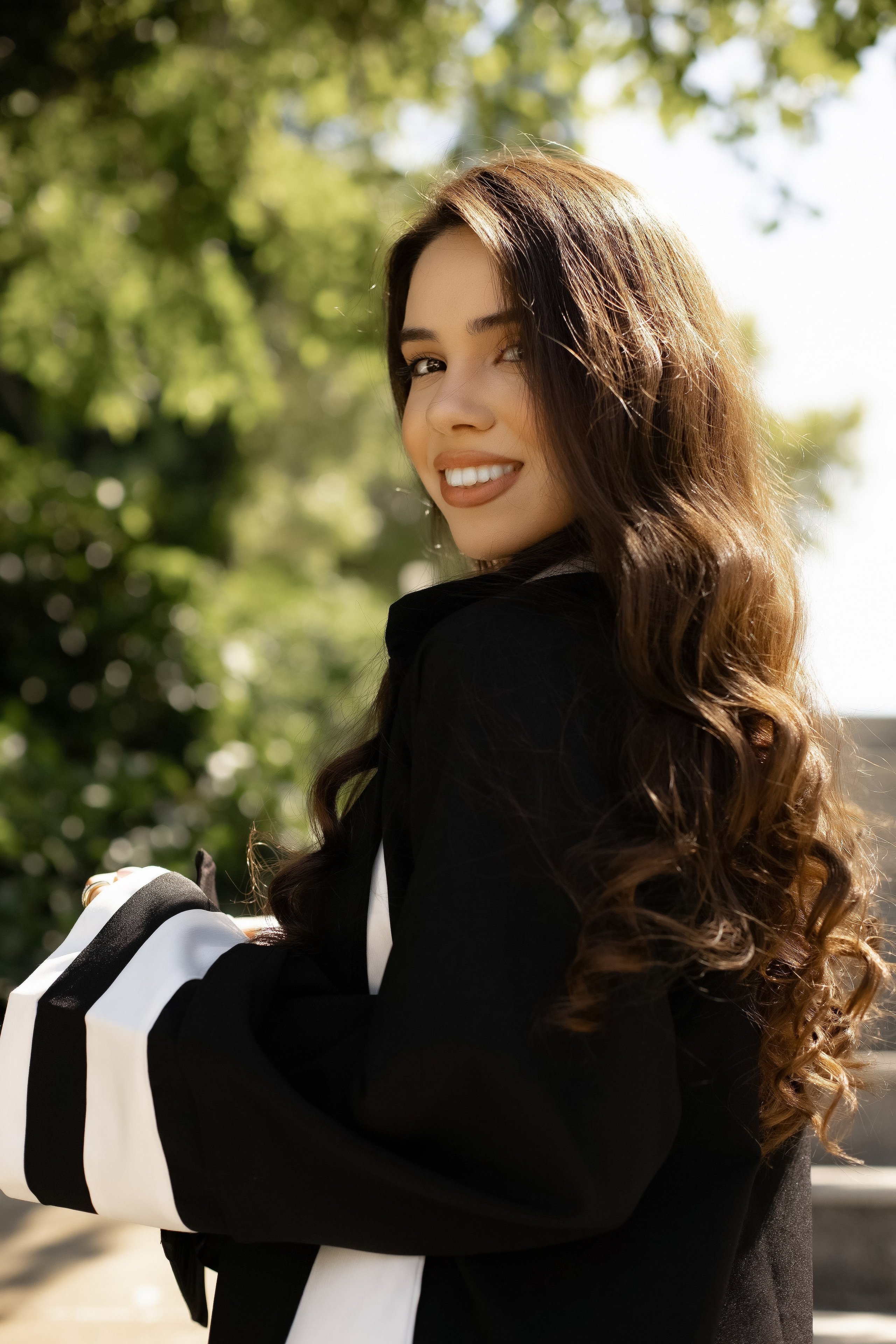 Premium mezun xalati, qara mezun geyimi, ag mezun libasi, qirmizi sarfli mezun paltari, mezun aksesuarlar, mezun papaqlari, mezun lentleri, mezun hediyyeleri, mezun fotosessiya geyimleri, mezun cekilisi ucun geyimler, mezun tedbirleri ucun aksesuarlar, mezun geyimlerinin icare ve satisi, premium mezun libaslari, mezun geyimleri online sifaris, mezun geyimleri Bakida, mezun geyimleri qiymetleri, mezun geyimleri modelleri, Mezun cekilisi, mezun fotosessiyasi, mezun cekilisi ucun geyimler, mezun mantiyasi cekilisi, mezun fotosessiya ideyalari, mezun gunu fotosessiya, mezun xatireleri, mezun papaqlari ile fotosessiya, mezun lentleri ile cekilis, ferdi mezun fotosessiyasi, qrup mezun cekilisi, mezun fotosessiya mekani, mezun ucun ideal cekilis fonlari, mezun fotosessiya aksesuarlari, mezun albomu sekilleri, mezun cekilisi poza ideyalari, universitet mezun fotosessiyasi, kollektiv mezun fotosessiyasi, mezun xalatlari ile cekilis, mezun mantiyasi fotosessiyasi, mezun geyimleri ile professional cekilis, mezun tebrik fotosessiyasi, en yeni mezun cekilis trendləri, mezun fotosessiya xidmetleri, premium mezun cekilisi, mezun cekilisi ucun dekorlar, mezun fotosessiyasi aksesuarlar, mezun gunu en gozel fotolar, mezun cekilisi fotostudiya, bakida mezun fotosessiyasi, xaricde mezun cekilisi, mezun gunune ozel cekilis,Məzun mantiyaları, eksklüziv məzun geyimləri, ağ və qara məzun libasları, məzun üçün xüsusi şarf modelləri, məzun papağı və aksesuarları, fərdi dizayn məzun geyimləri, məzun tədbiri üçün ən yaxşı seçimlər, məzun fotosessiyası üçün ideal libaslar, məzun mərasimi geyimləri, keyfiyyətli məzun mantiyası, rahat və şık məzun geyimləri, məzun üçün lent və tac modelləri, məzun simvolik medalları, icarəyə verilən məzun libasları, məzun geyimlərinin sərfəli qiymətləri, onlayn məzun geyimi sifarişi, məzun paltarı mağazası, dəbli məzun geyimləri, premium məzun mantiyalarının satışı, universitet məzunları üçün mantiyalar, kollektiv məzun geyimləri, məktəb məzunları üçün geyimlər, diplom mərasimi üçün geyimlər, fərqli rəngdə məzun libasları, ən yeni məzun geyimləri, rahat və premium məzun geyimi seçimləri, Bakıda məzun geyimi mağazası, məzun üçün ən yaxşı libaslar