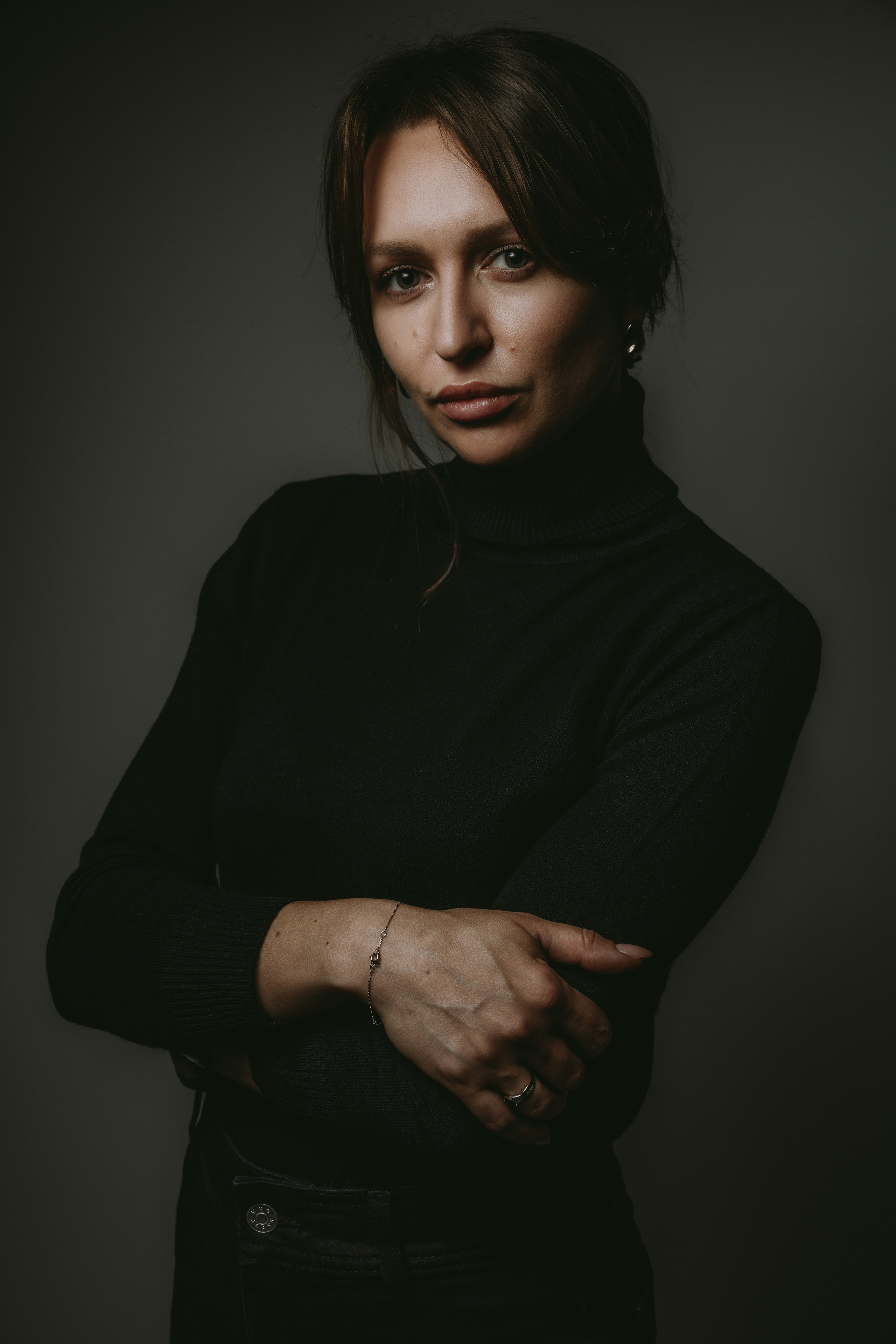 Angela. Главная