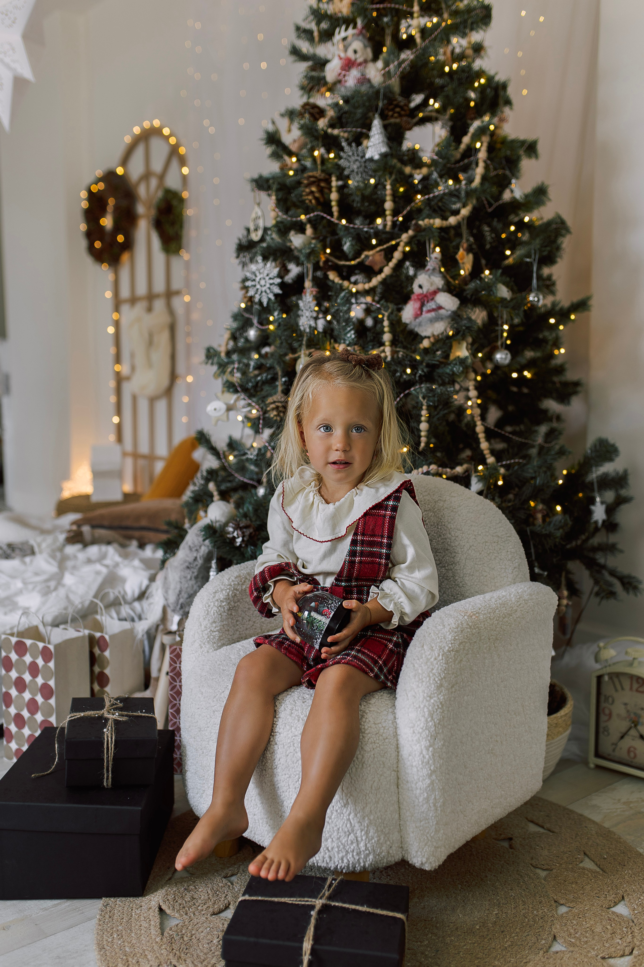 Новогодняя семейная фотосессия. Фотограф в Алании в Турции, Аланья, Сиде, Белек, Анталия, Кемер, Конаклы, Окурджалар. Фотосъемки в Алании. Фотосессия в Алания.Алсу Девели