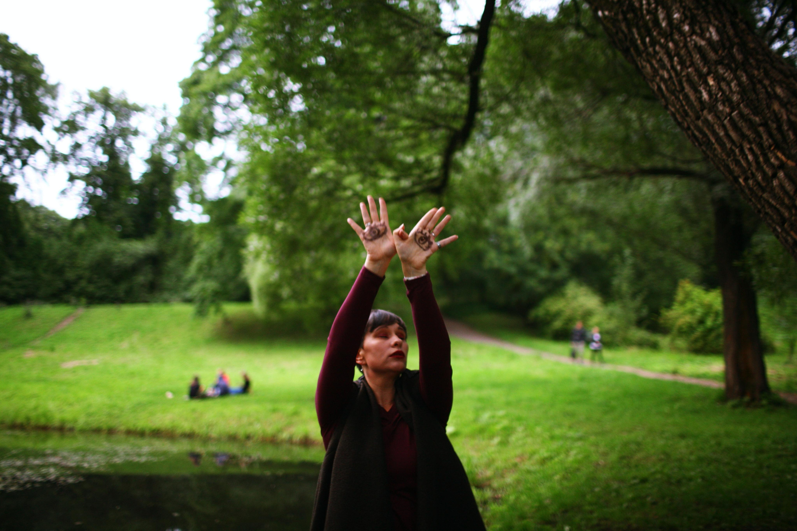 Anna and the fire. Victoria Dini. Art photography in London / Folkestone, UK