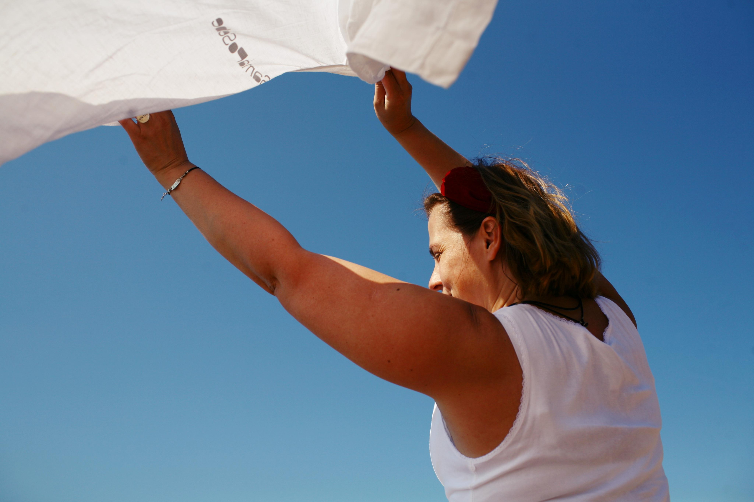 Anna, be herself. Water and sun. Victoria Dini. Art photography in London / Folkestone, UK